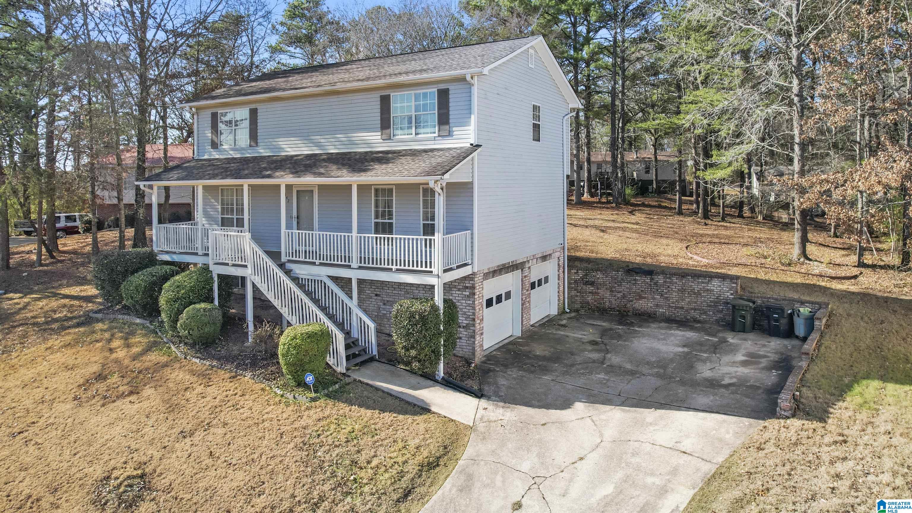 3042 WOOD CIRCLE