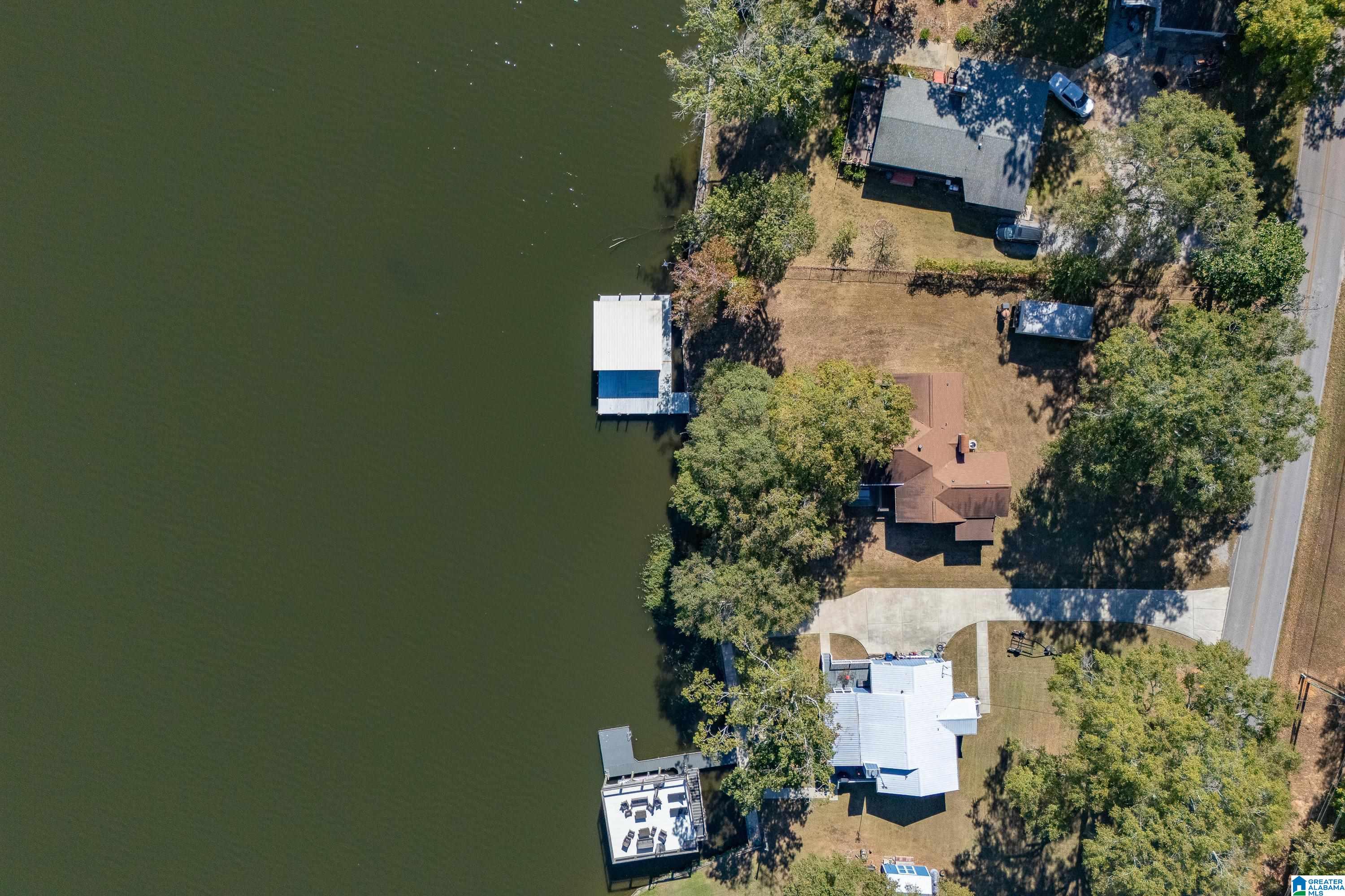 19221 RIVER DRIVE