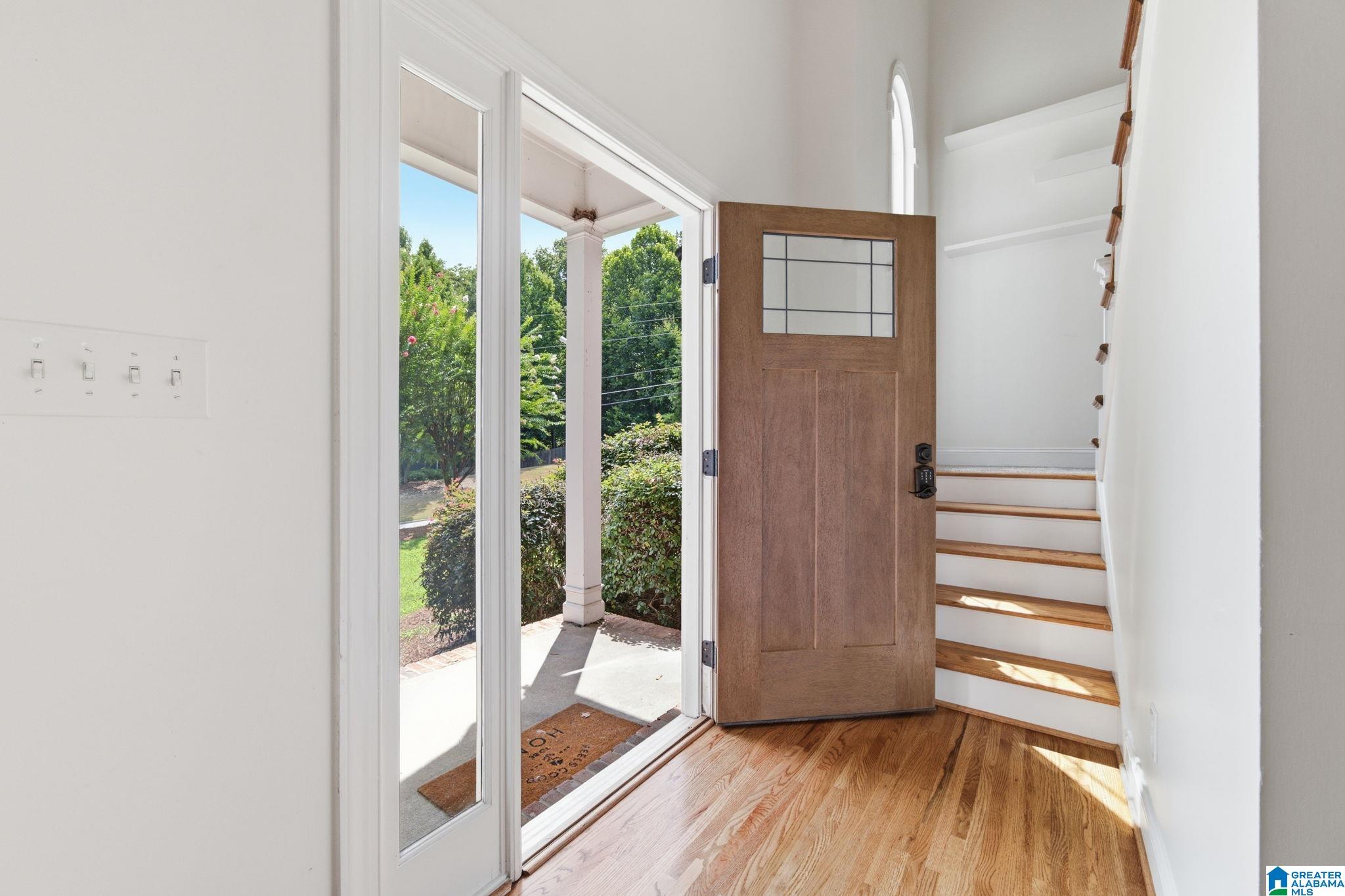 276 WOODBURY DRIVE