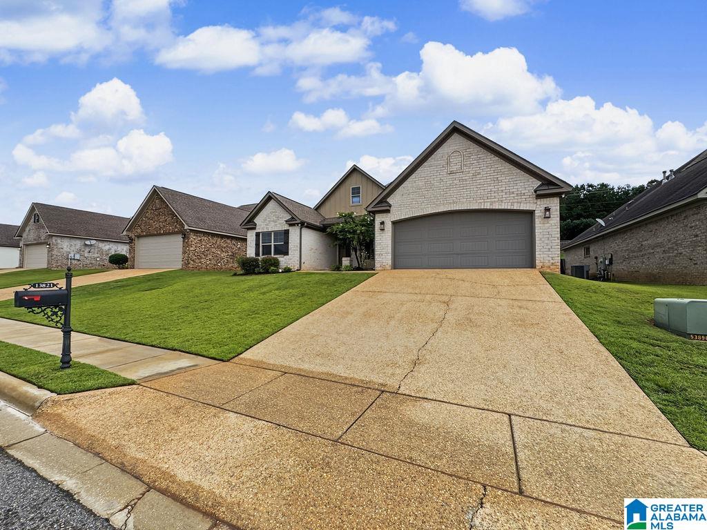 13821 HEMLOCK DRIVE