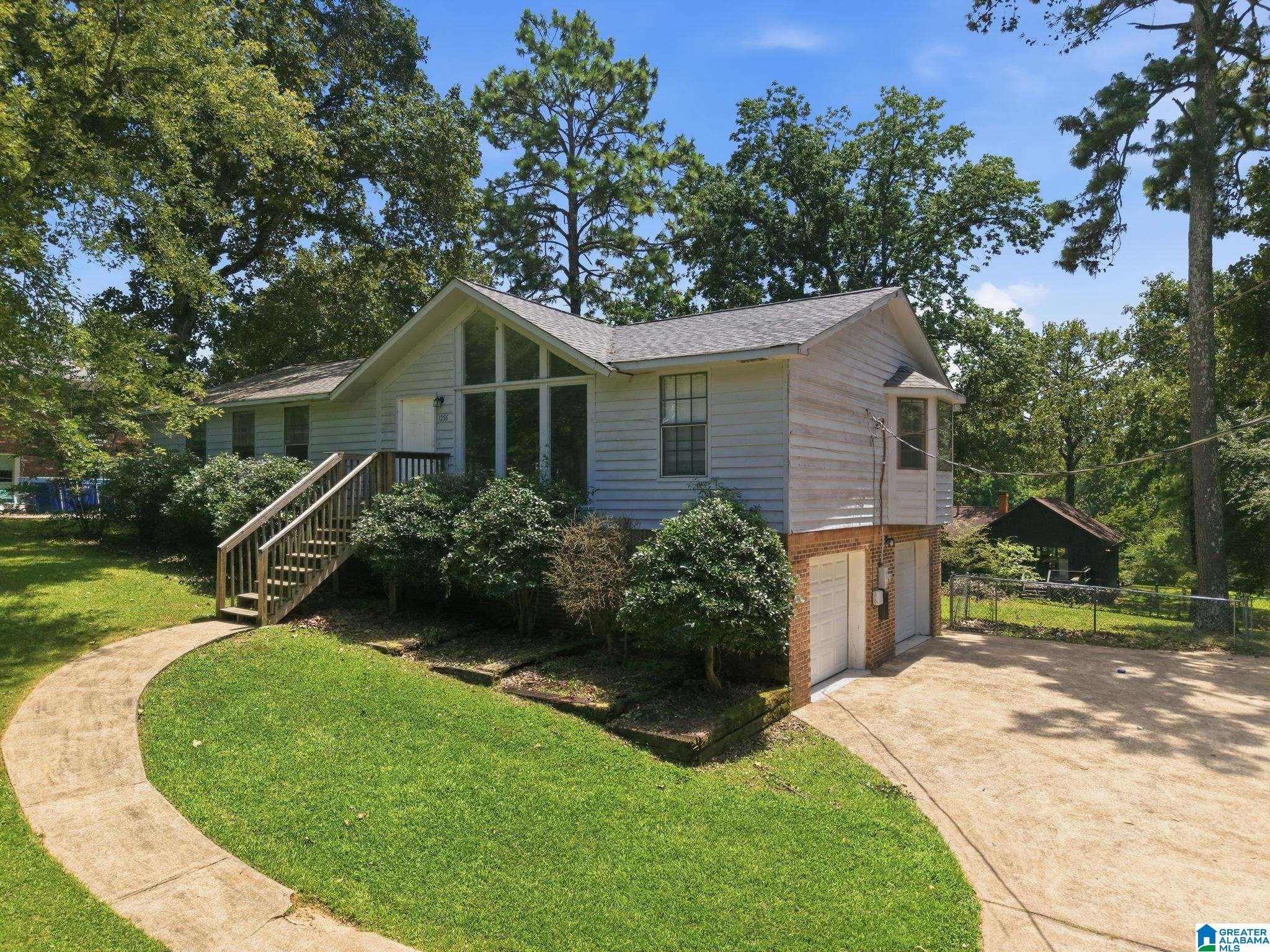 1256 GLENRIDGE LANE