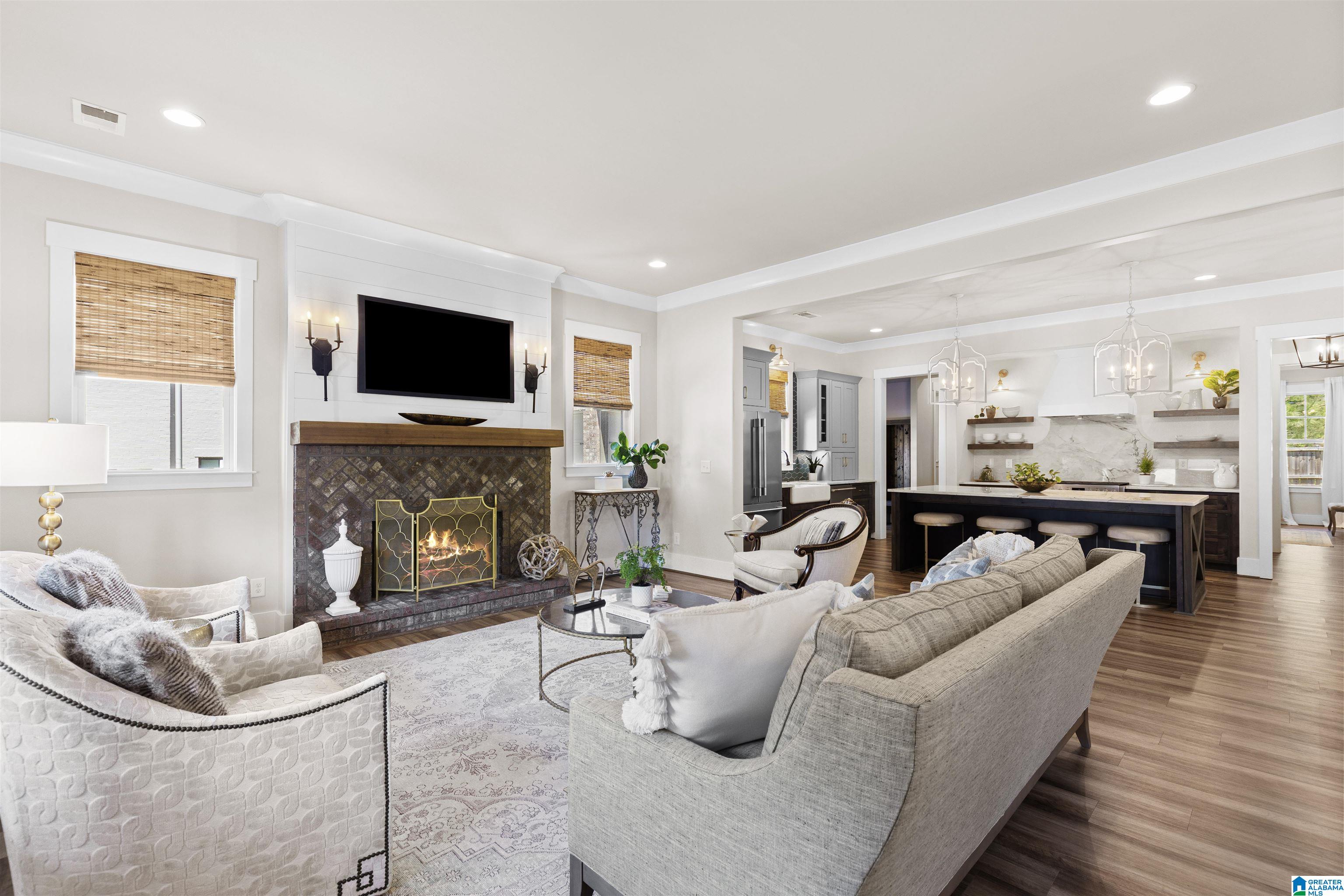 3320 SOUTHBEND CIRCLE