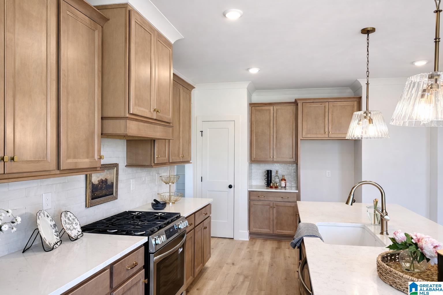 306 LAKE CREEK DRIVE