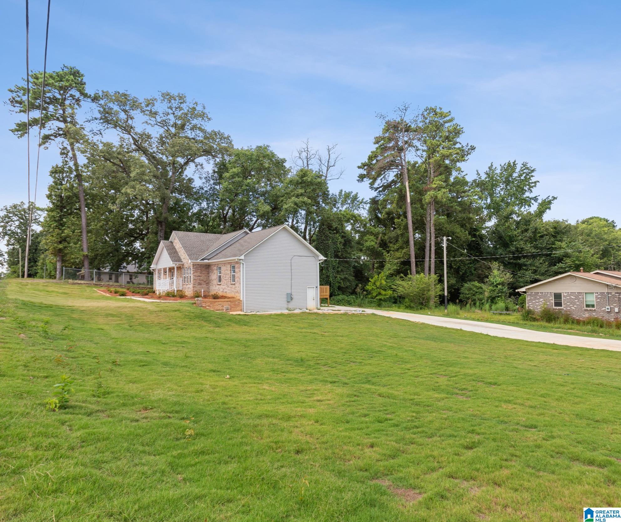 702 SOUTHGATE LANE