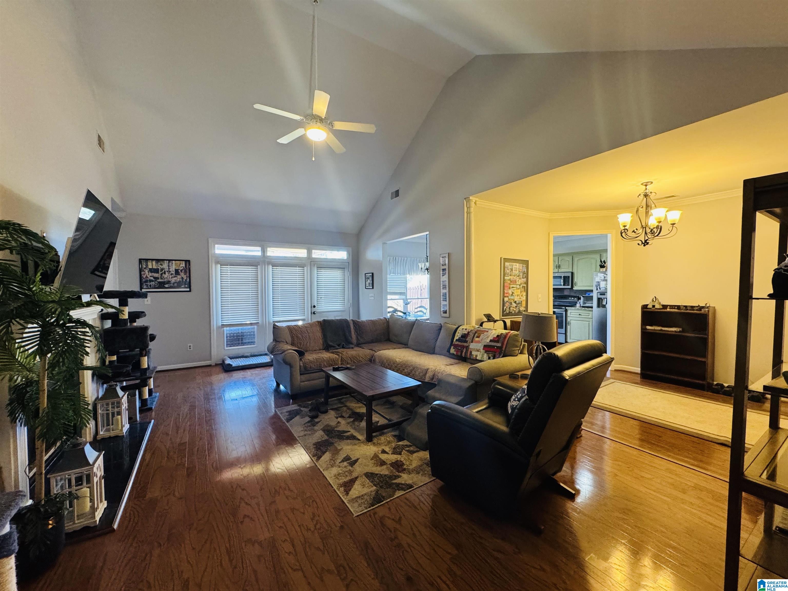 214 BEAVER CREST
