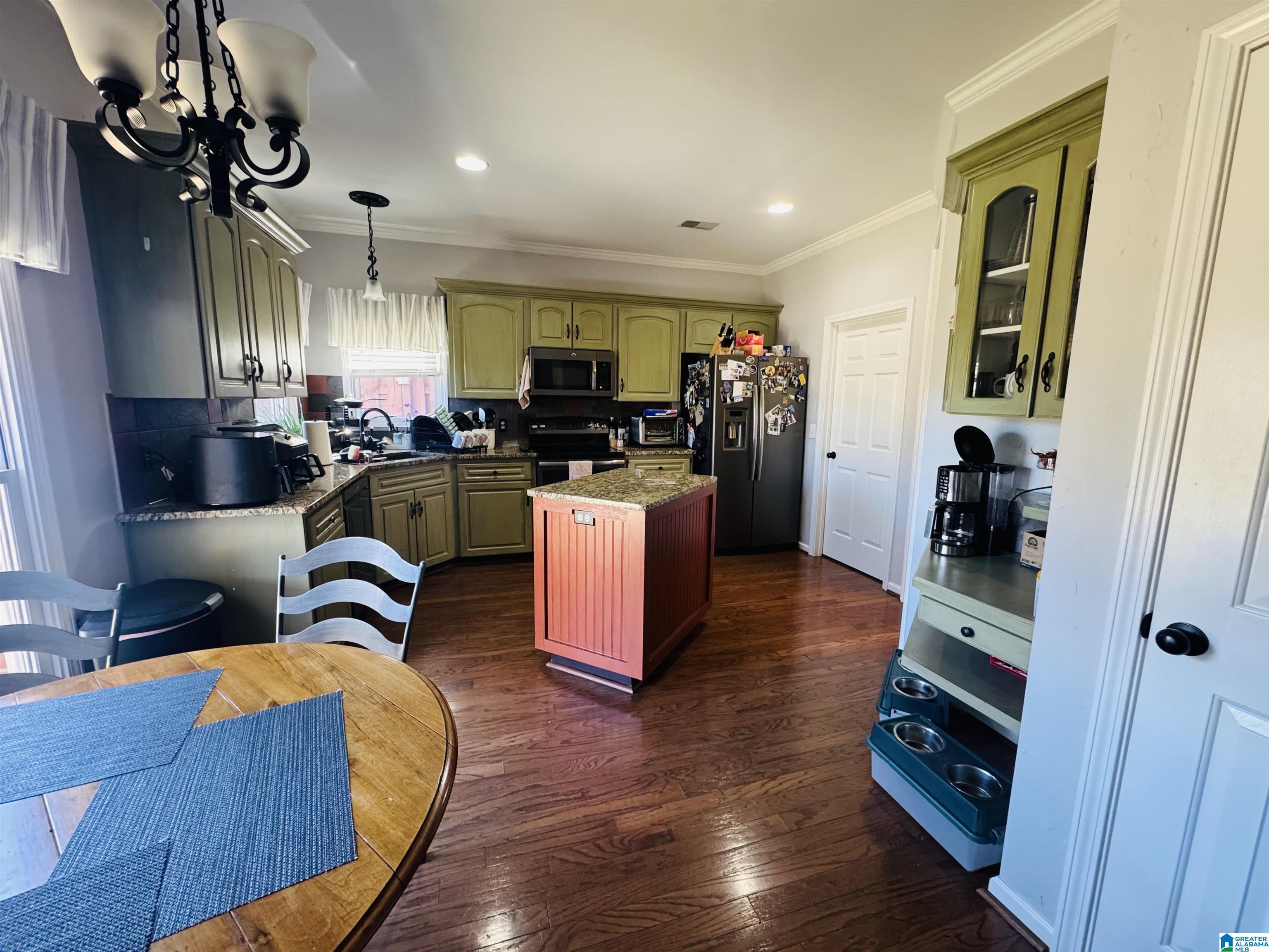 214 BEAVER CREST
