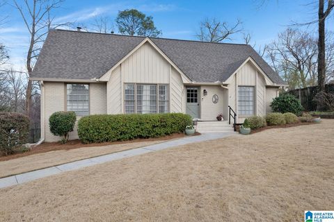 3851 WOOTEN DRIVE VESTAVIA HILLS AL 35243