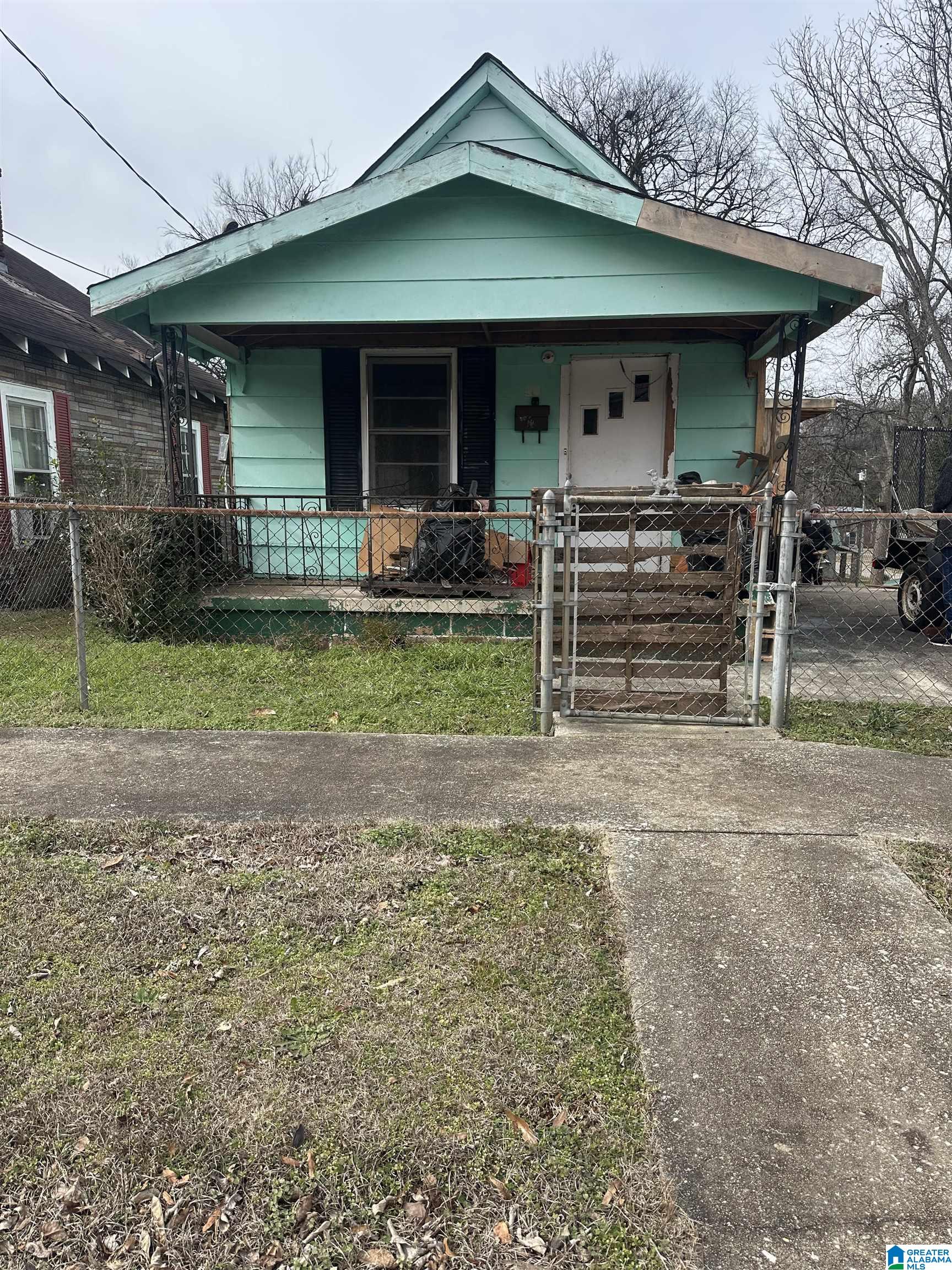 Photo 1 of 11 — 12 S CHRISTINE AVENUE, ANNISTON, AL 36207