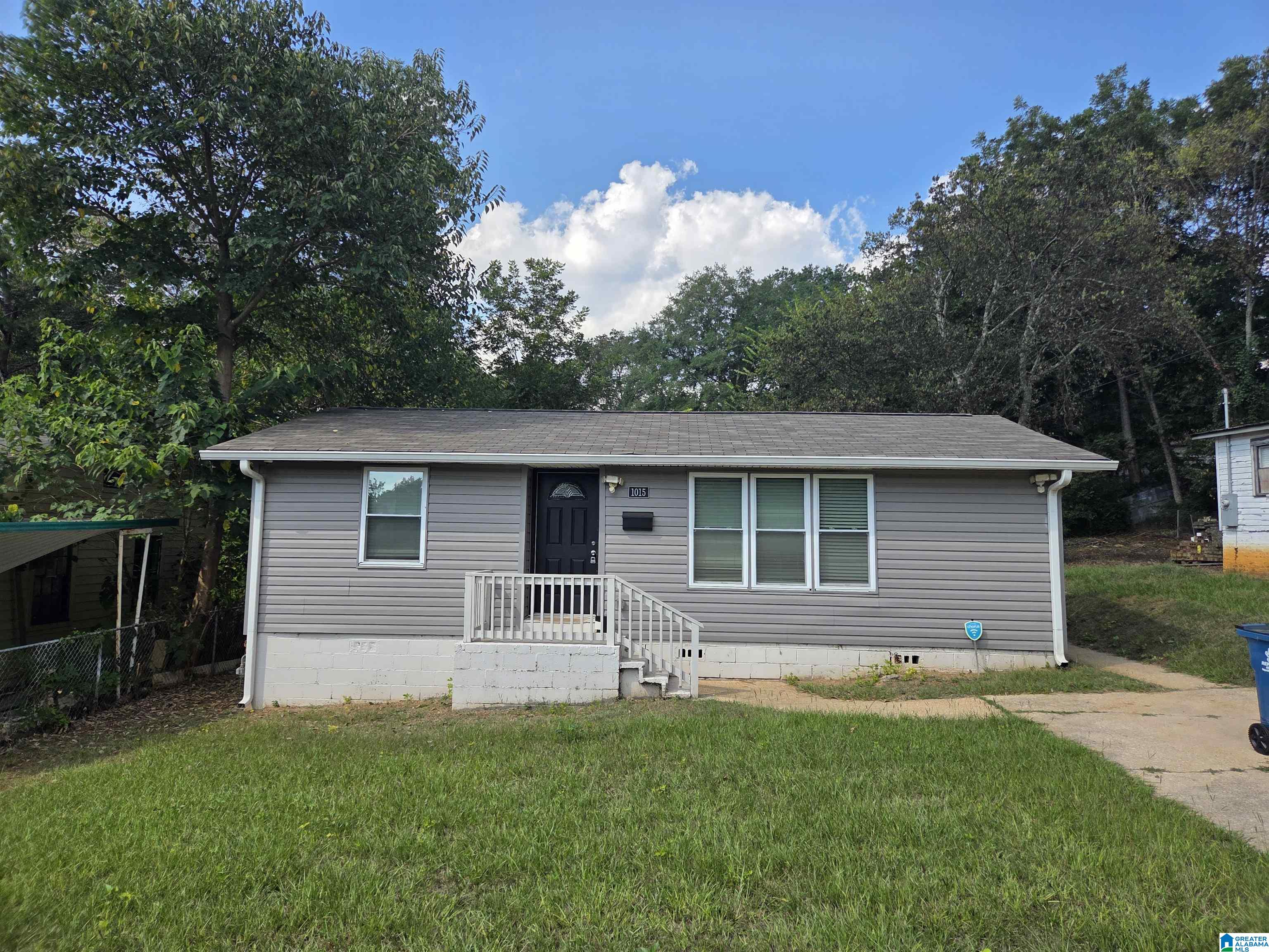 Photo 1 of 23 — 1015 PALMER AVENUE, BESSEMER, AL 35020