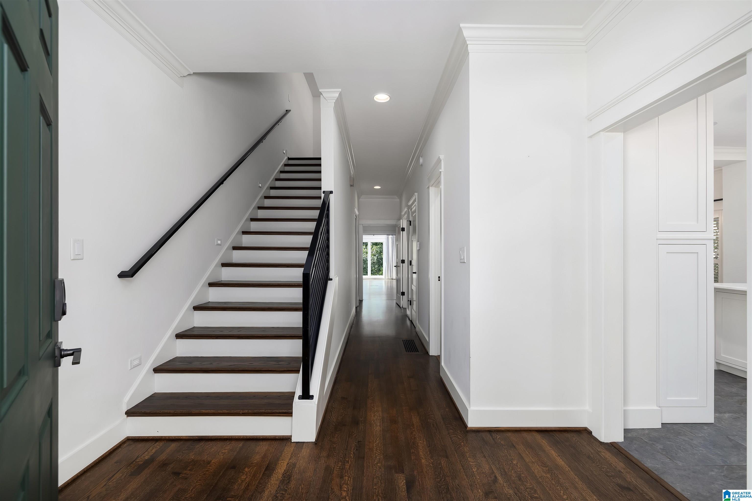 2021 WILLIAMSBURG WAY 1