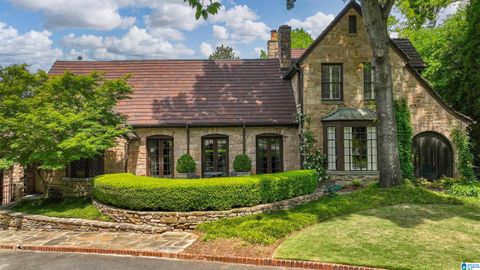 2724 CANTERBURY ROAD MOUNTAIN BROOK AL 35223