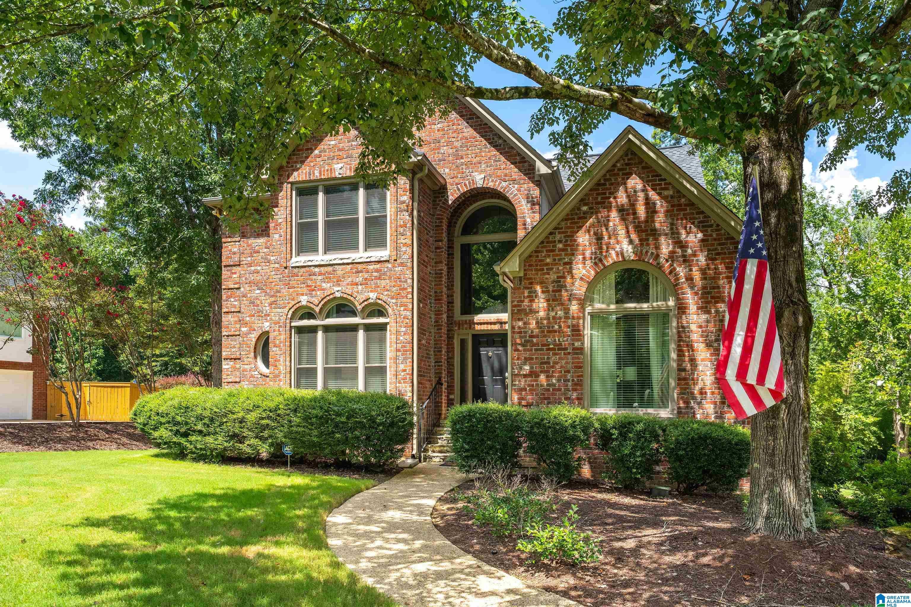2083 BANEBERRY DRIVE