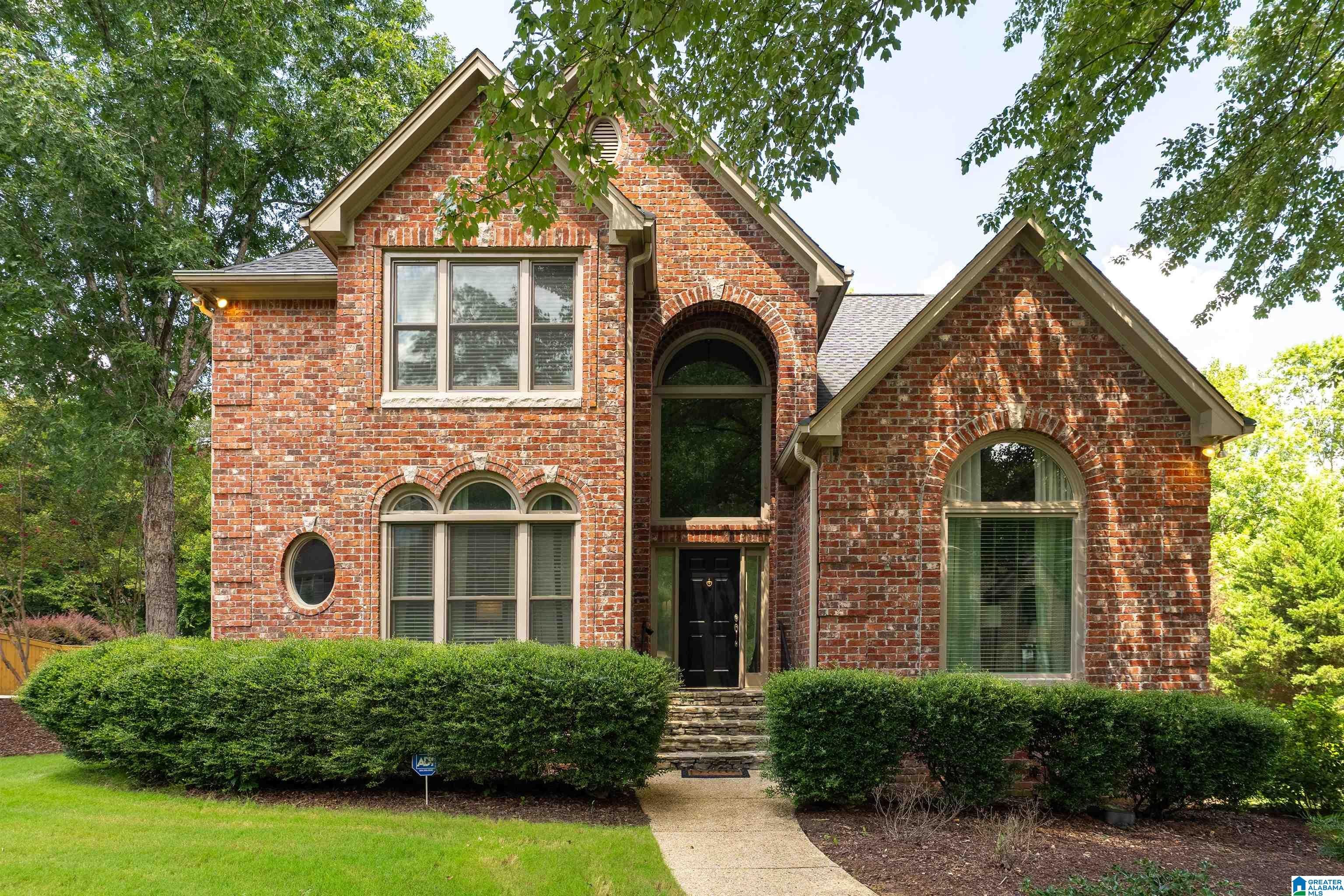 2083 BANEBERRY DRIVE