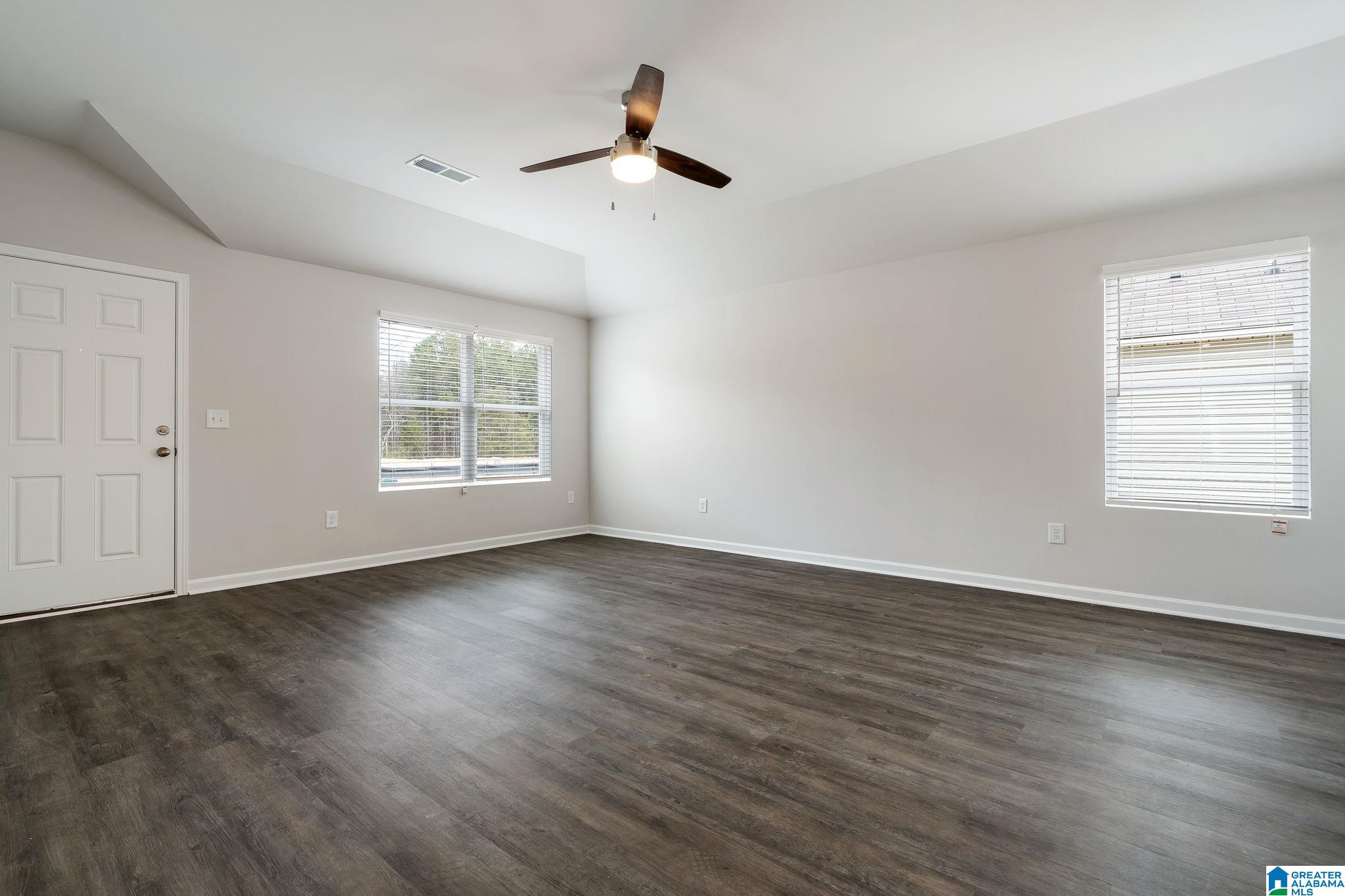 832 ASHFORD DRIVE