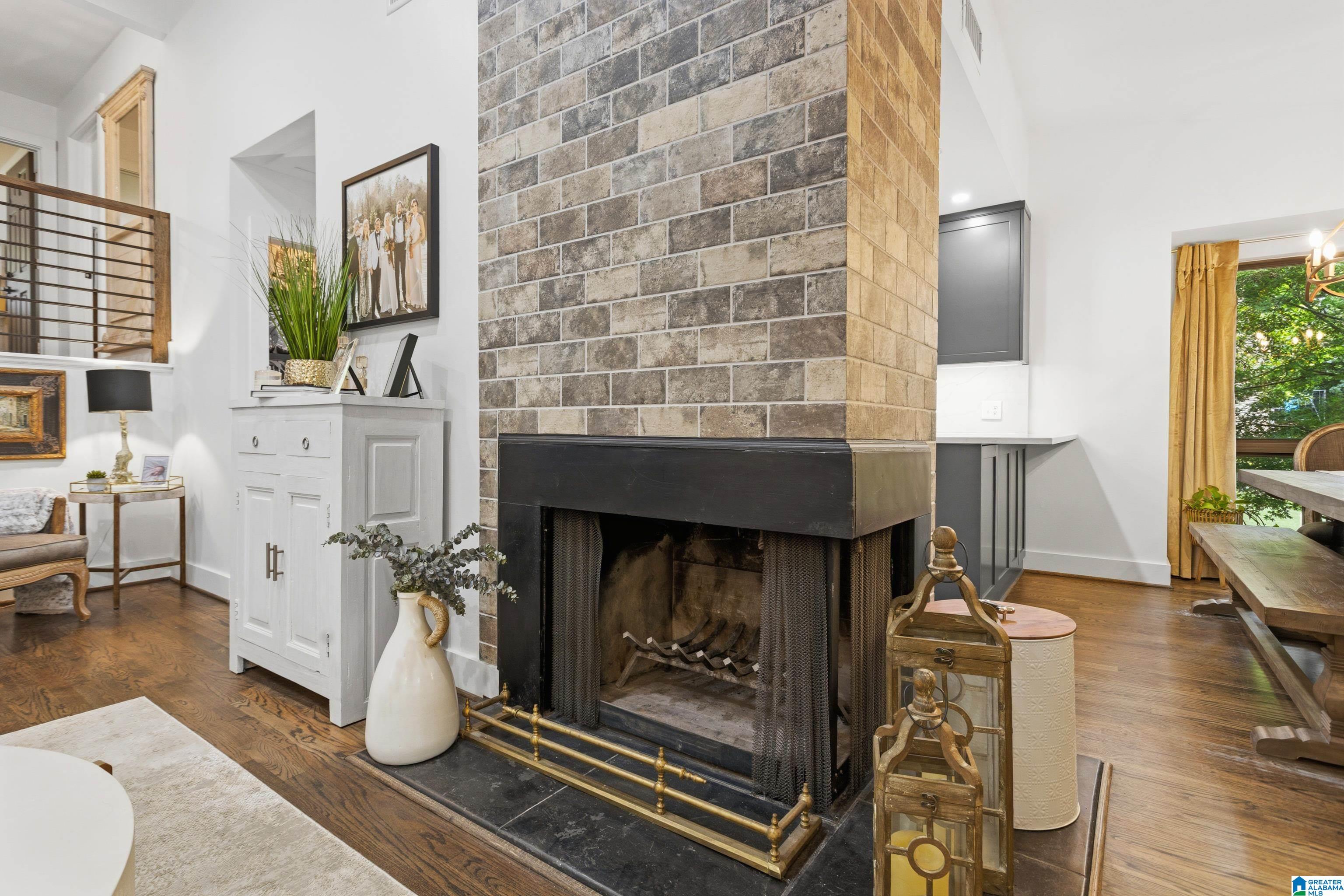 151 W GREEN 151