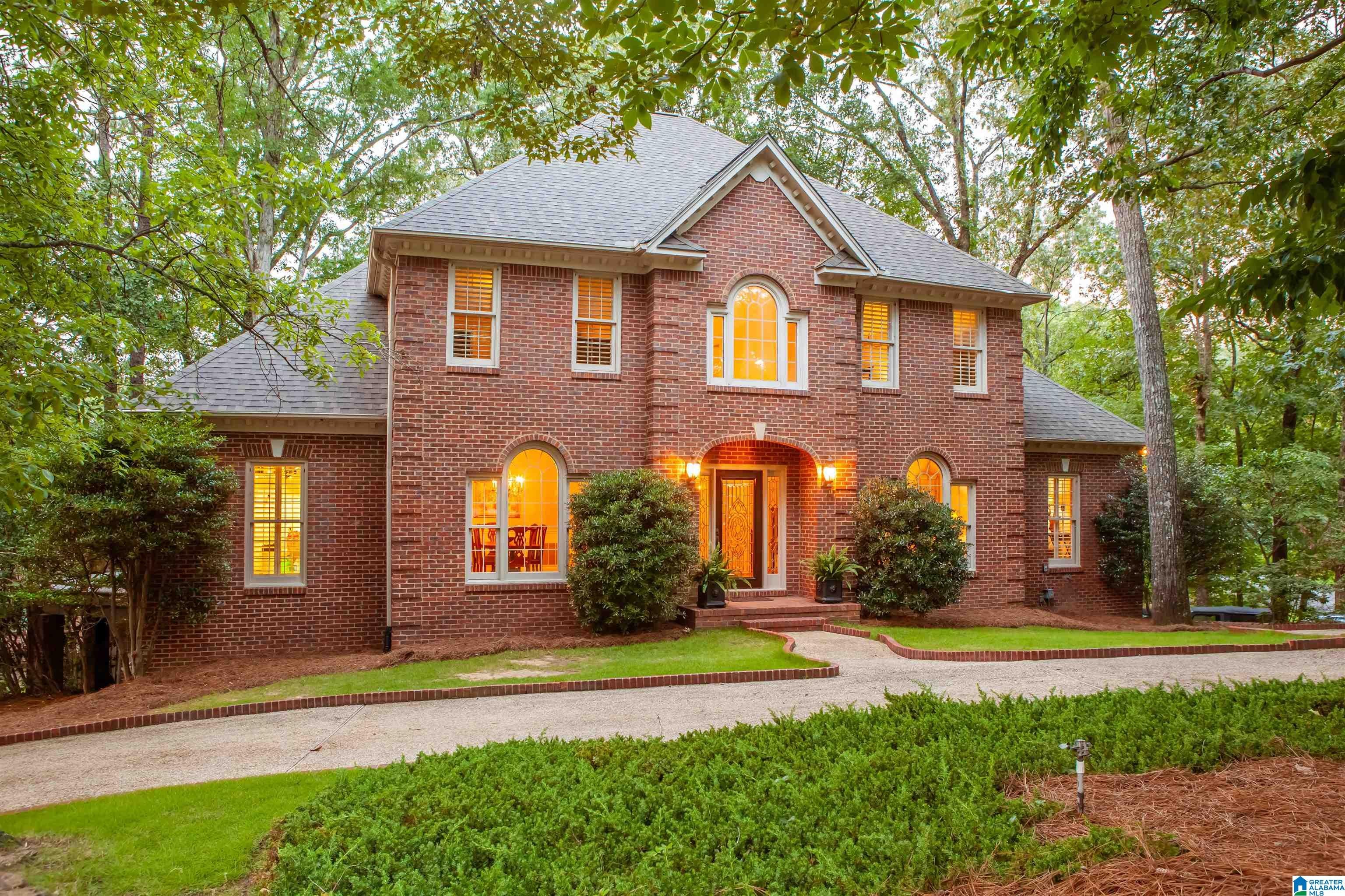 2348 COUNTRY RIDGE DRIVE