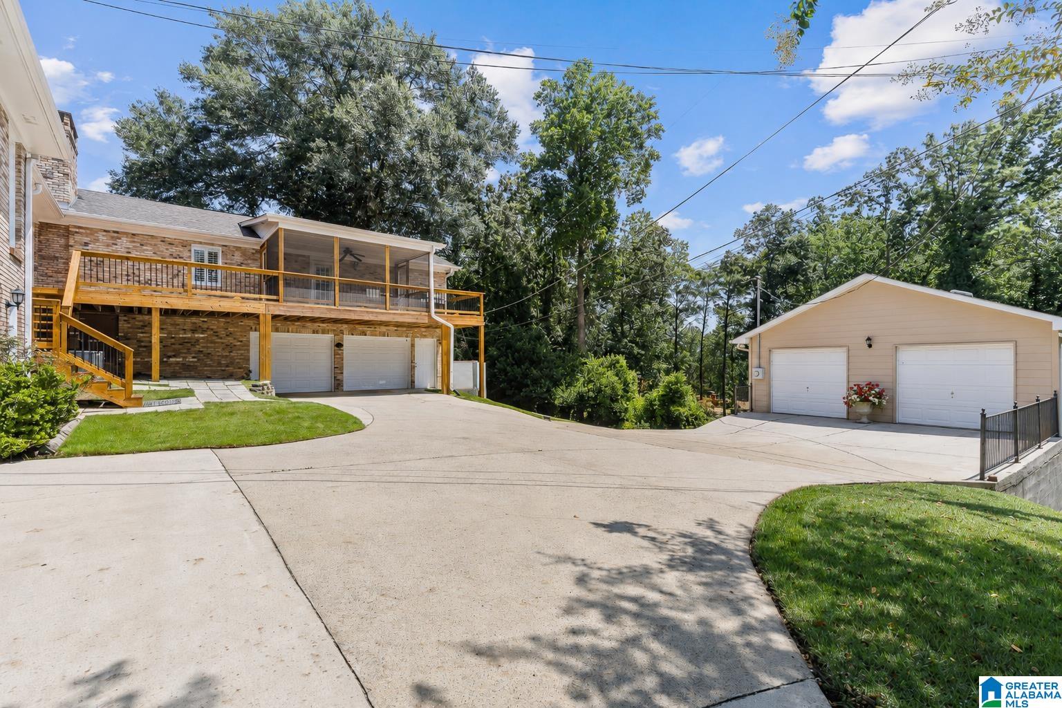 1417 ROUND HILL ROAD