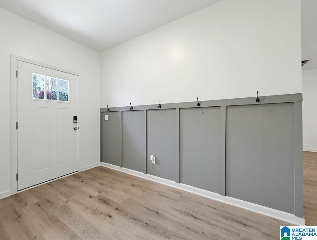 228 ARLINGTON LOOP