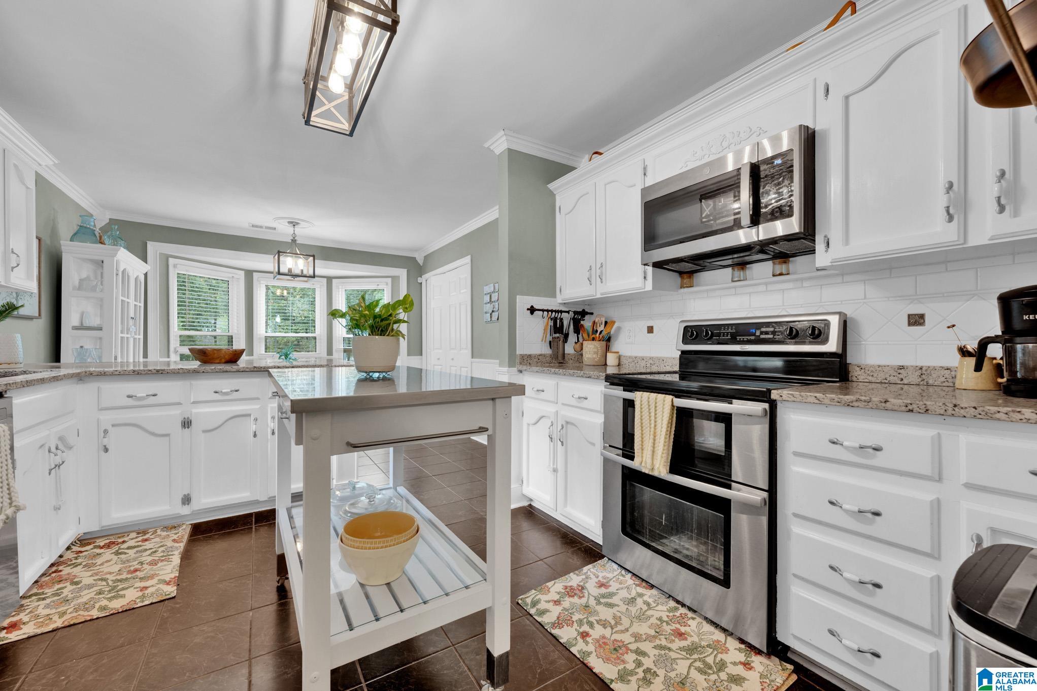2180 MONTREAT DRIVE