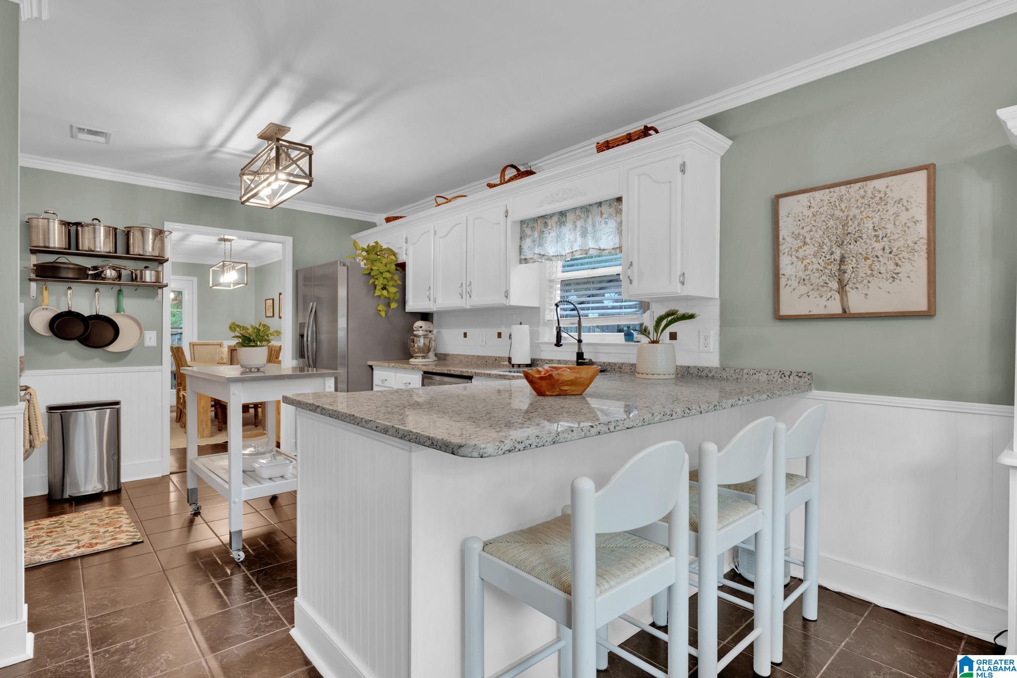 2180 MONTREAT DRIVE