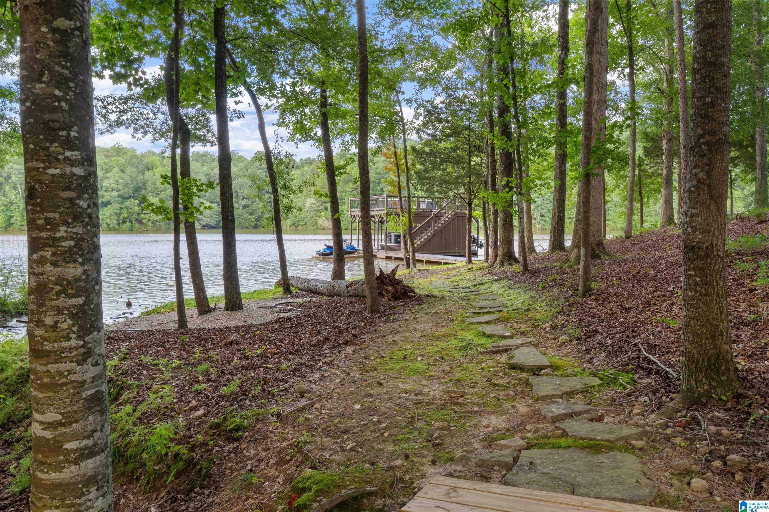474 CEDAR VALLEY DRIVE