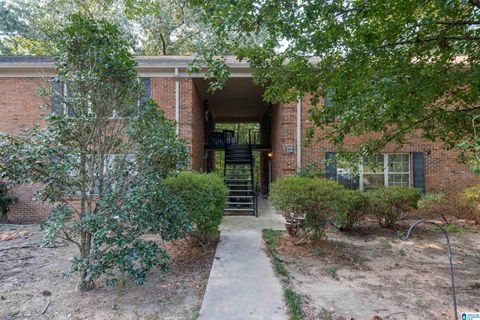 2106 MONTREAT CIRCLE 2106 VESTAVIA HILLS AL 35216