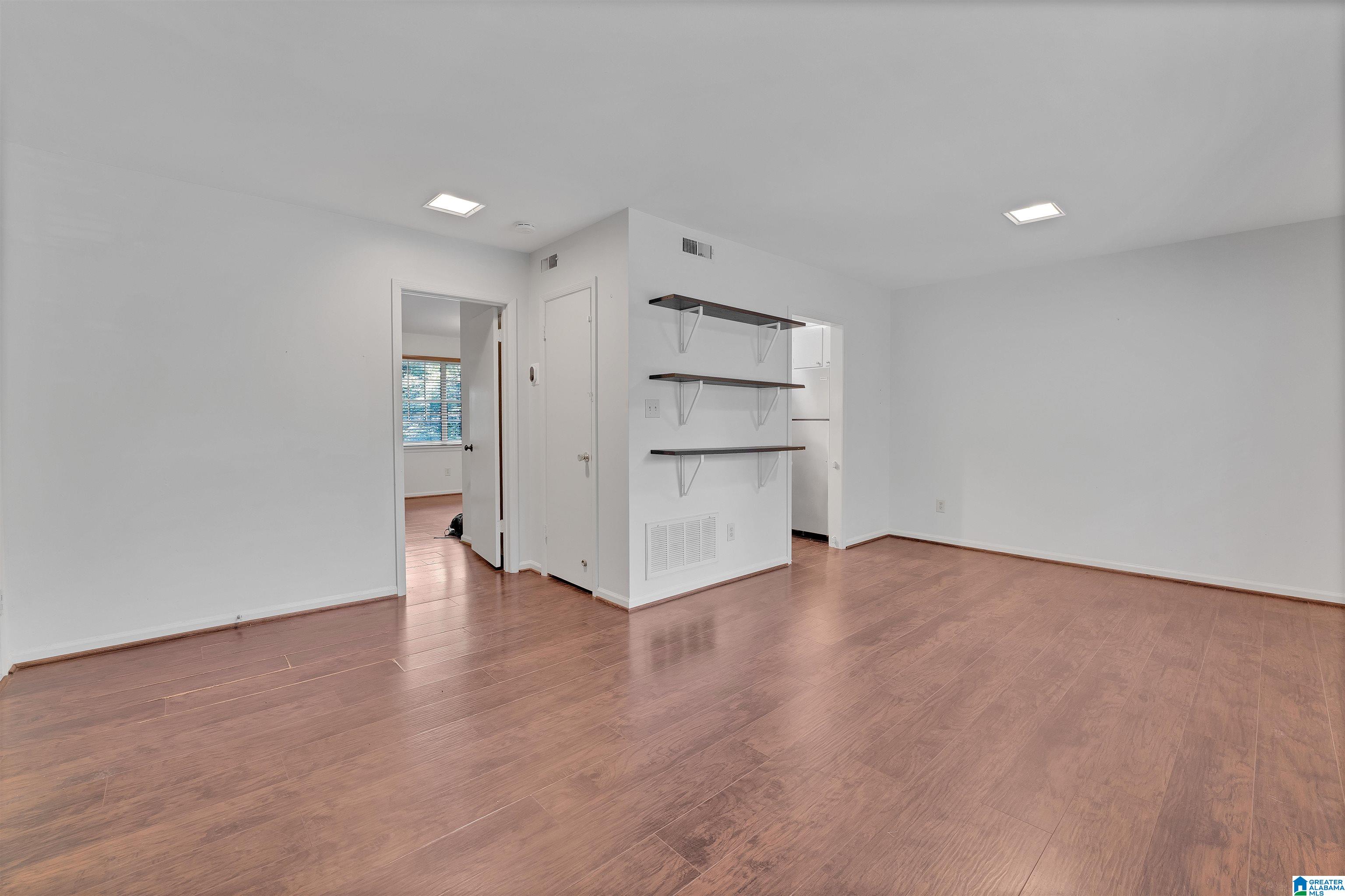 2106 MONTREAT CIRCLE 2106