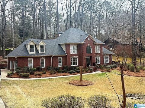 823 W RIVERCHASE PARKWAY HOOVER AL 35244