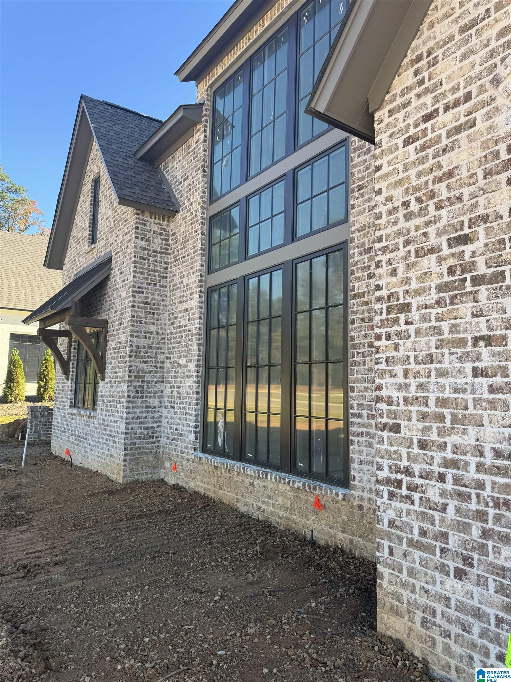 2263 FIVE OAKS TRAIL