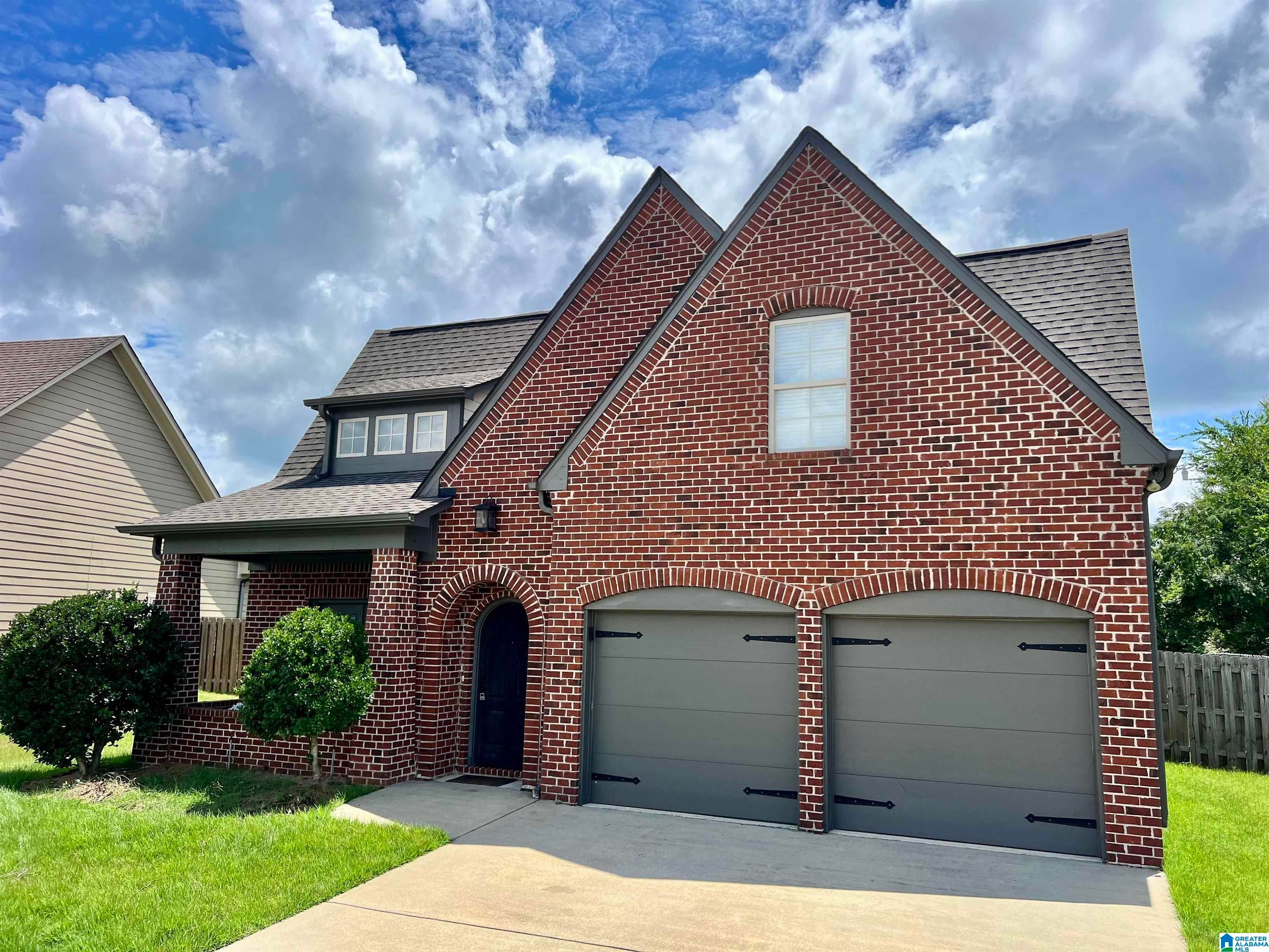1334 MOUNTAIN LANE