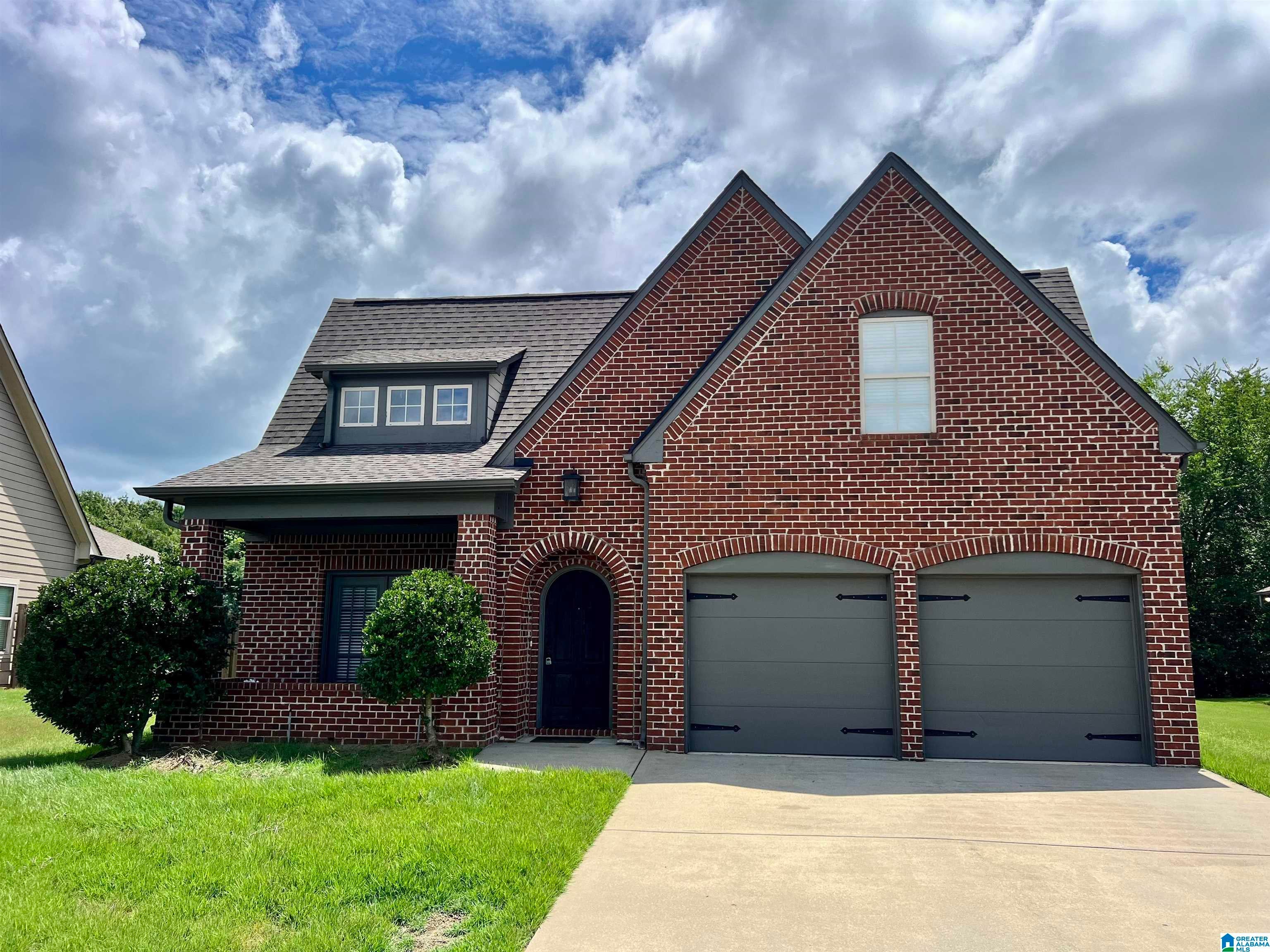 1334 MOUNTAIN LANE