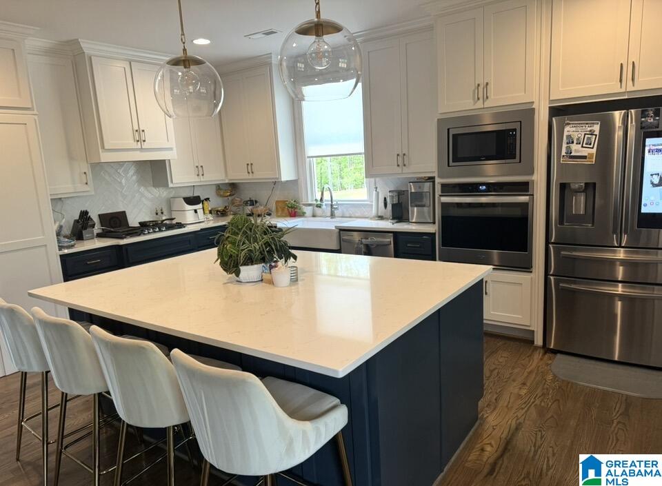 2004 GLENDALE CIRCLE