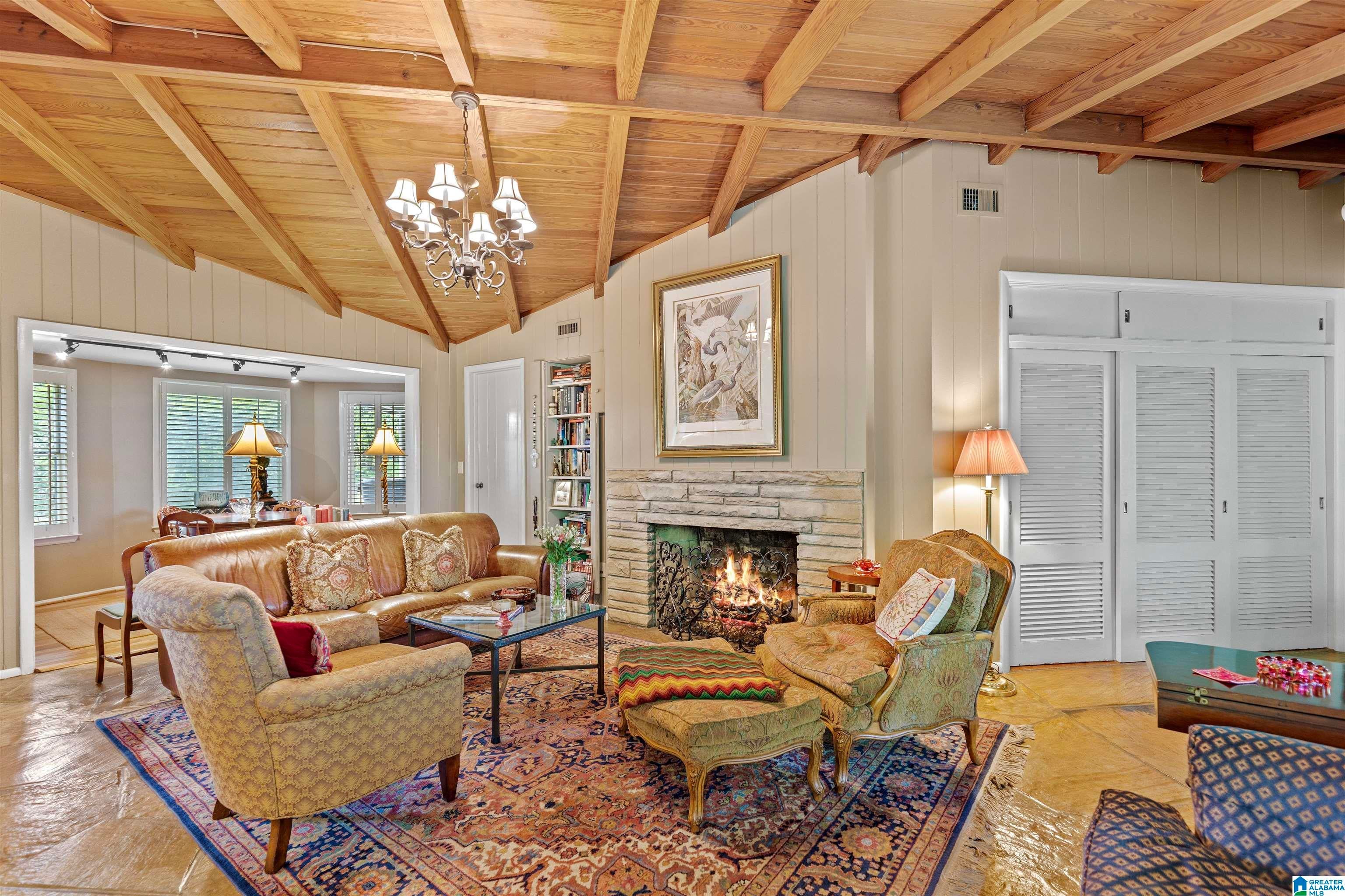 2144 VESTAVIA LAKE DRIVE