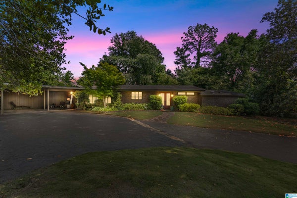 2144 VESTAVIA LAKE DR, VESTAVIA, AL 35216 - Image ce51ecb8ac7da18c733fe6c93b4ff2e6/4209811317