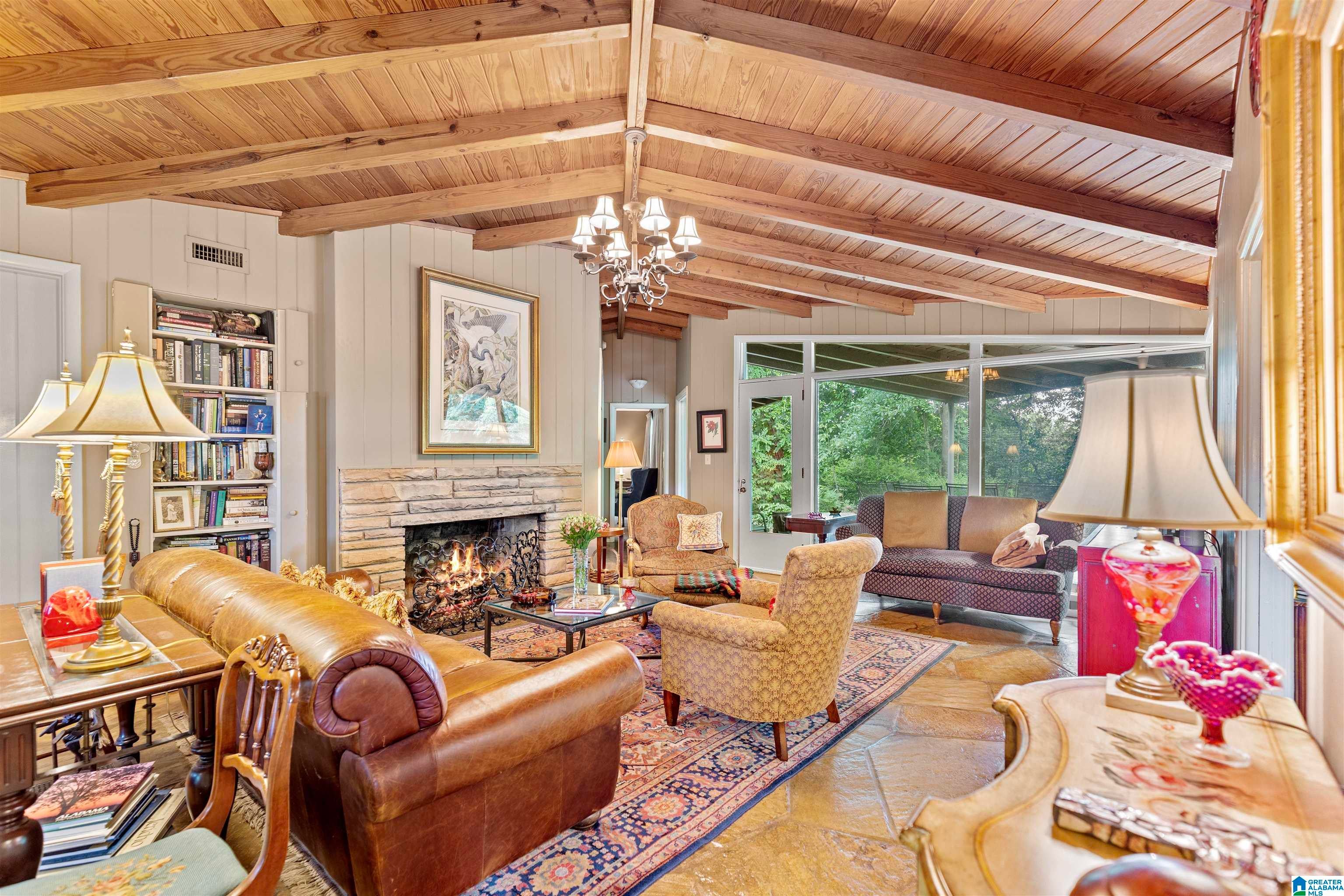 2144 VESTAVIA LAKE DRIVE