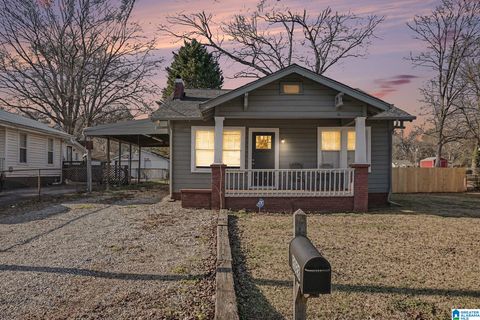 2028 28TH AVENUE N HUEYTOWN AL 35023