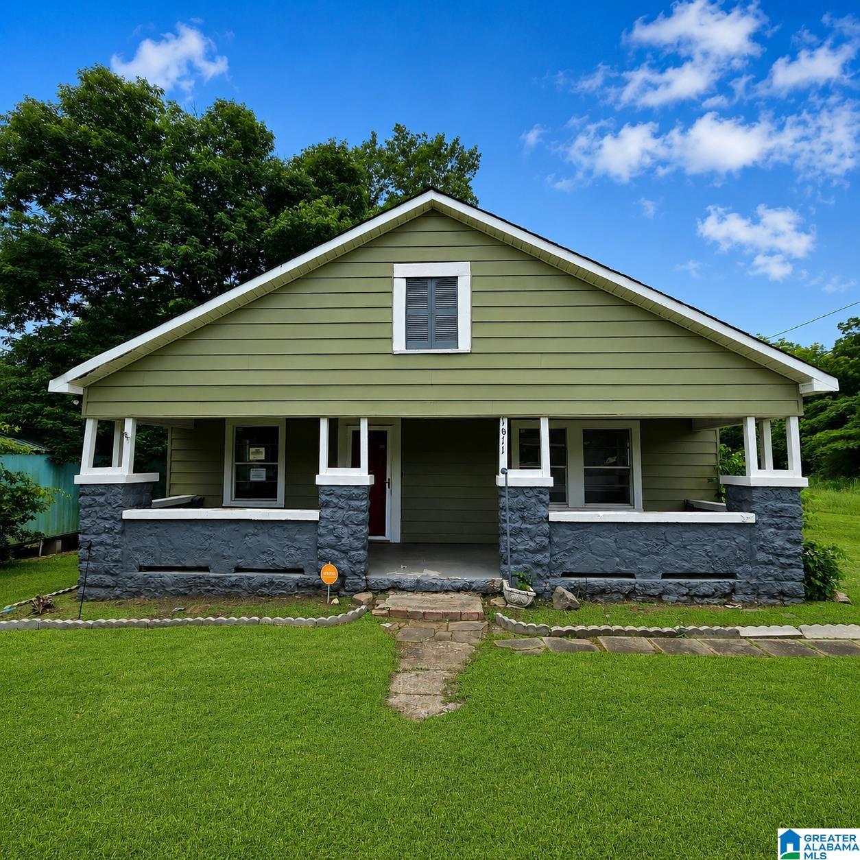 Photo 1 of 17 — 1611 EDWARDS STREET, DOLOMITE, AL 35061