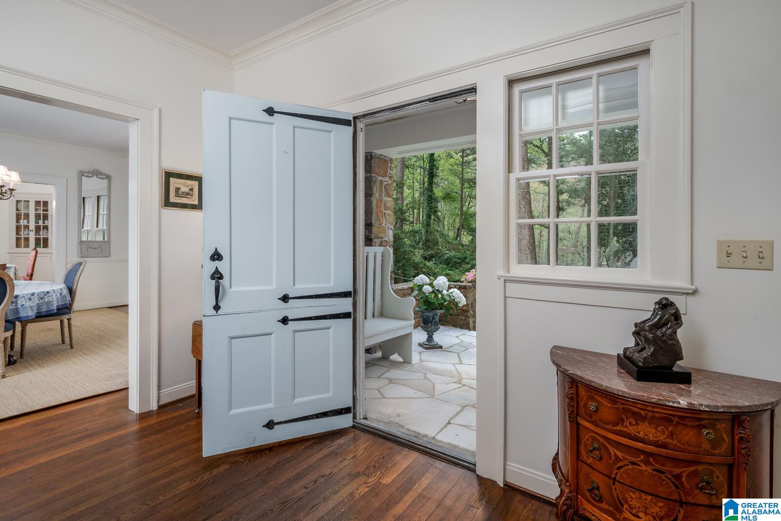 2916 MOUNTAIN BROOK PARKWAY