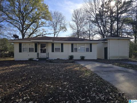 505 18TH AVENUE NW CENTER POINT AL 35215