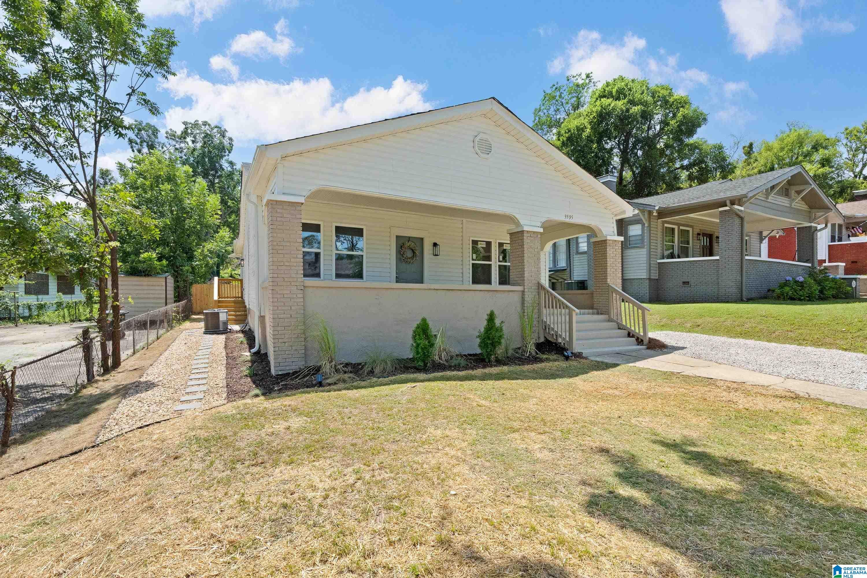 3535 17TH AVENUE N - Photo 3