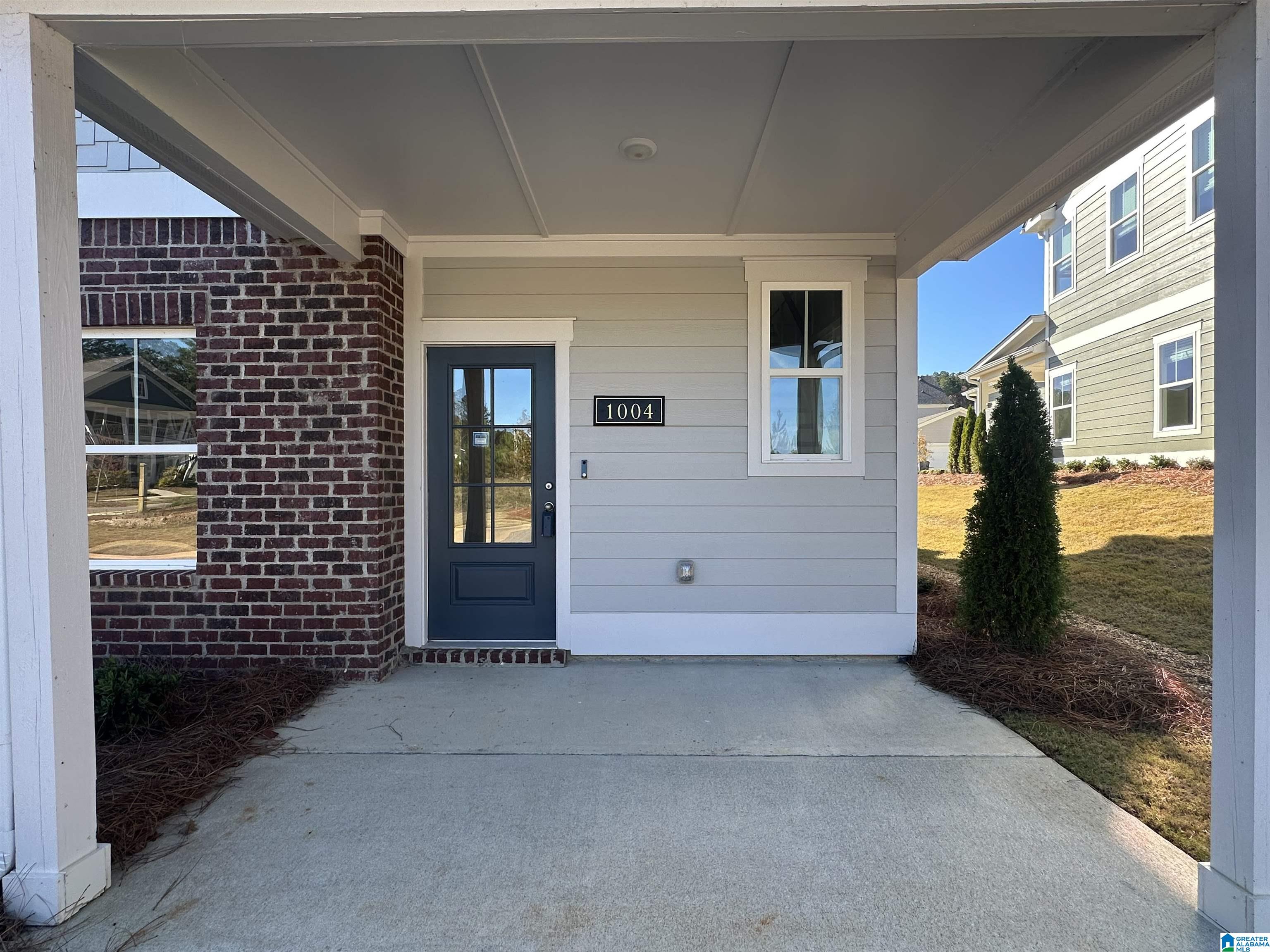 1004 UNALI TOWNES LOOP