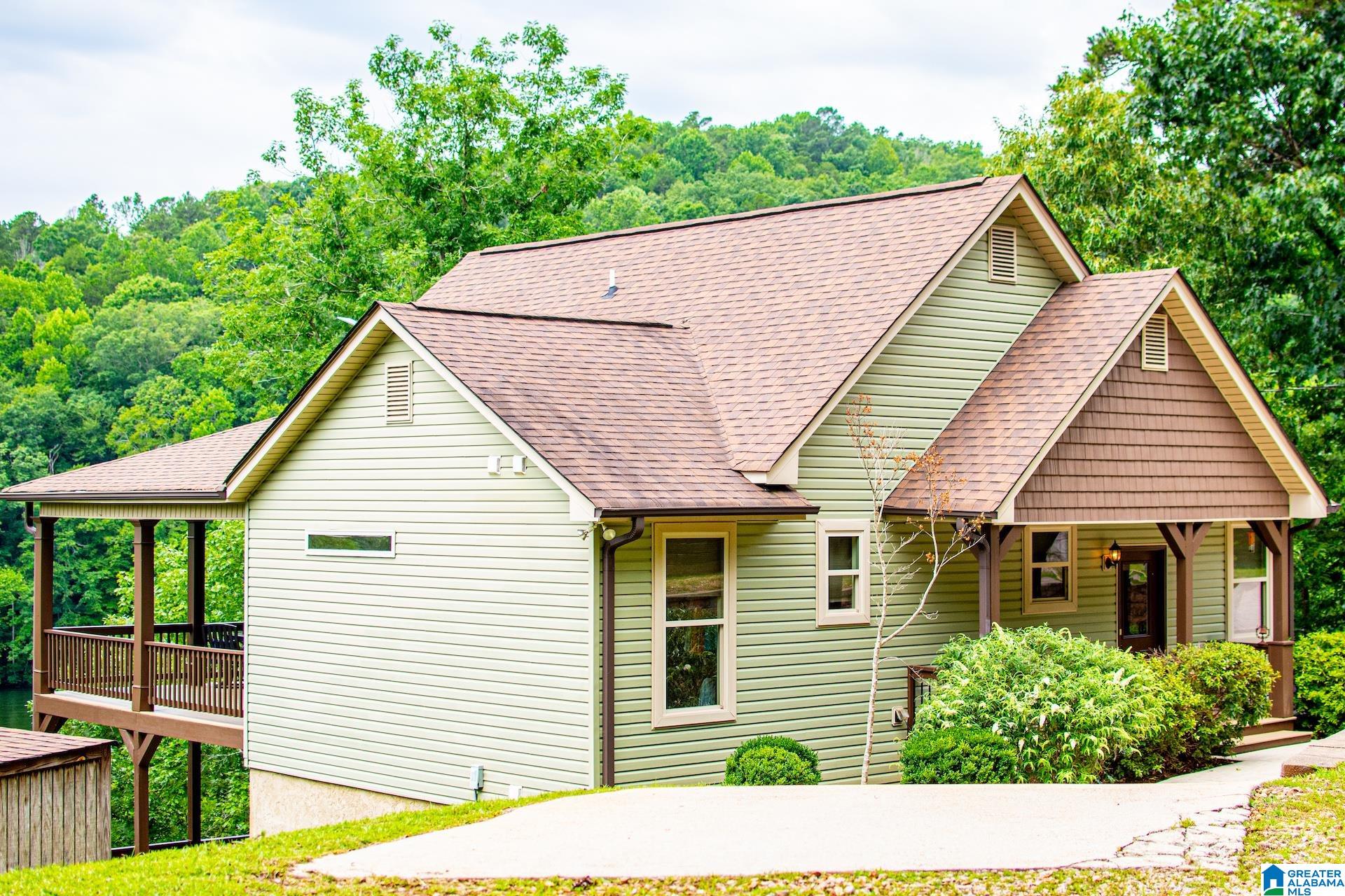131 LAKE RIDGE DRIVE