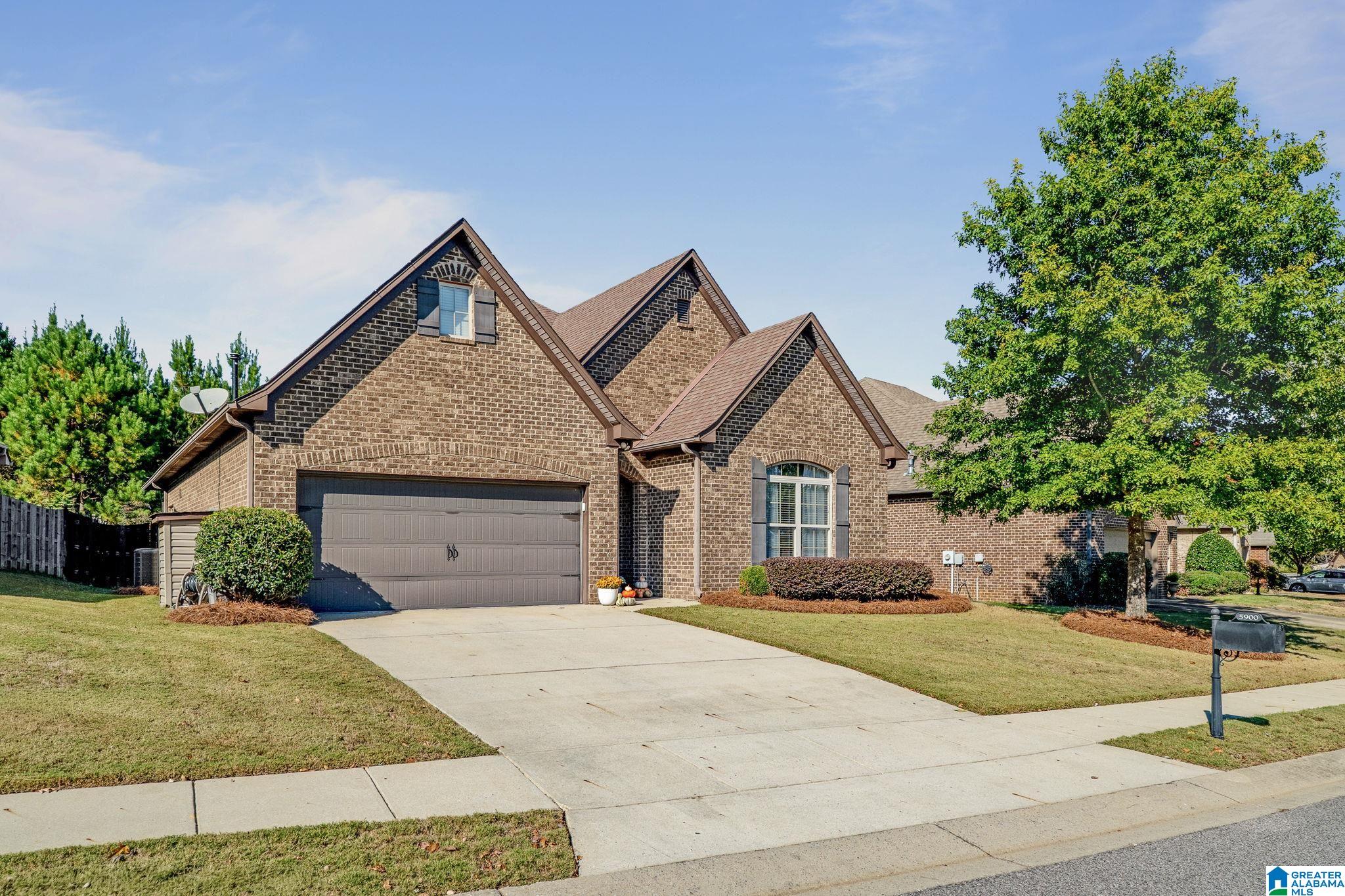 5900 LONGVIEW LANE