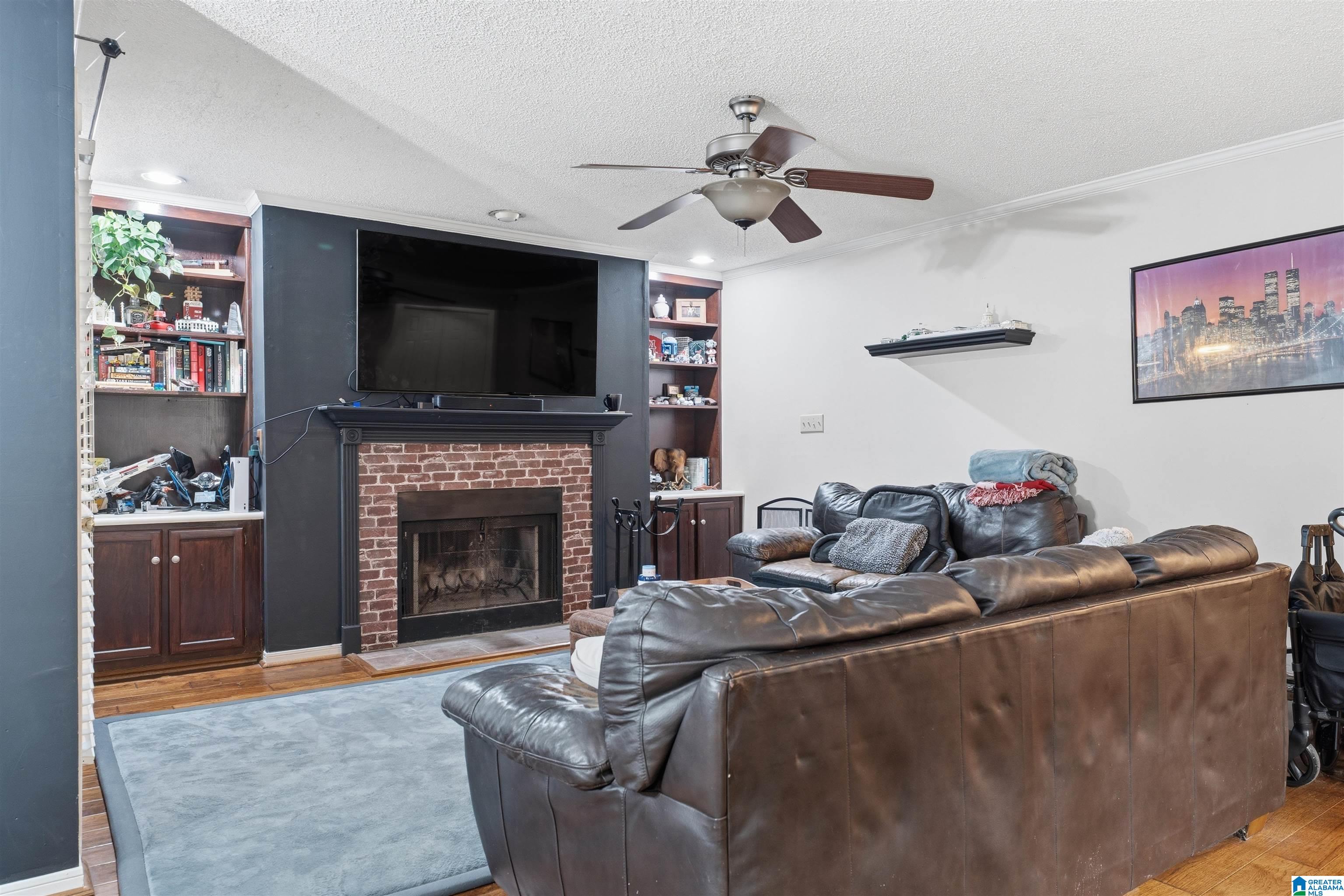 1403 GABLES DRIVE 1403