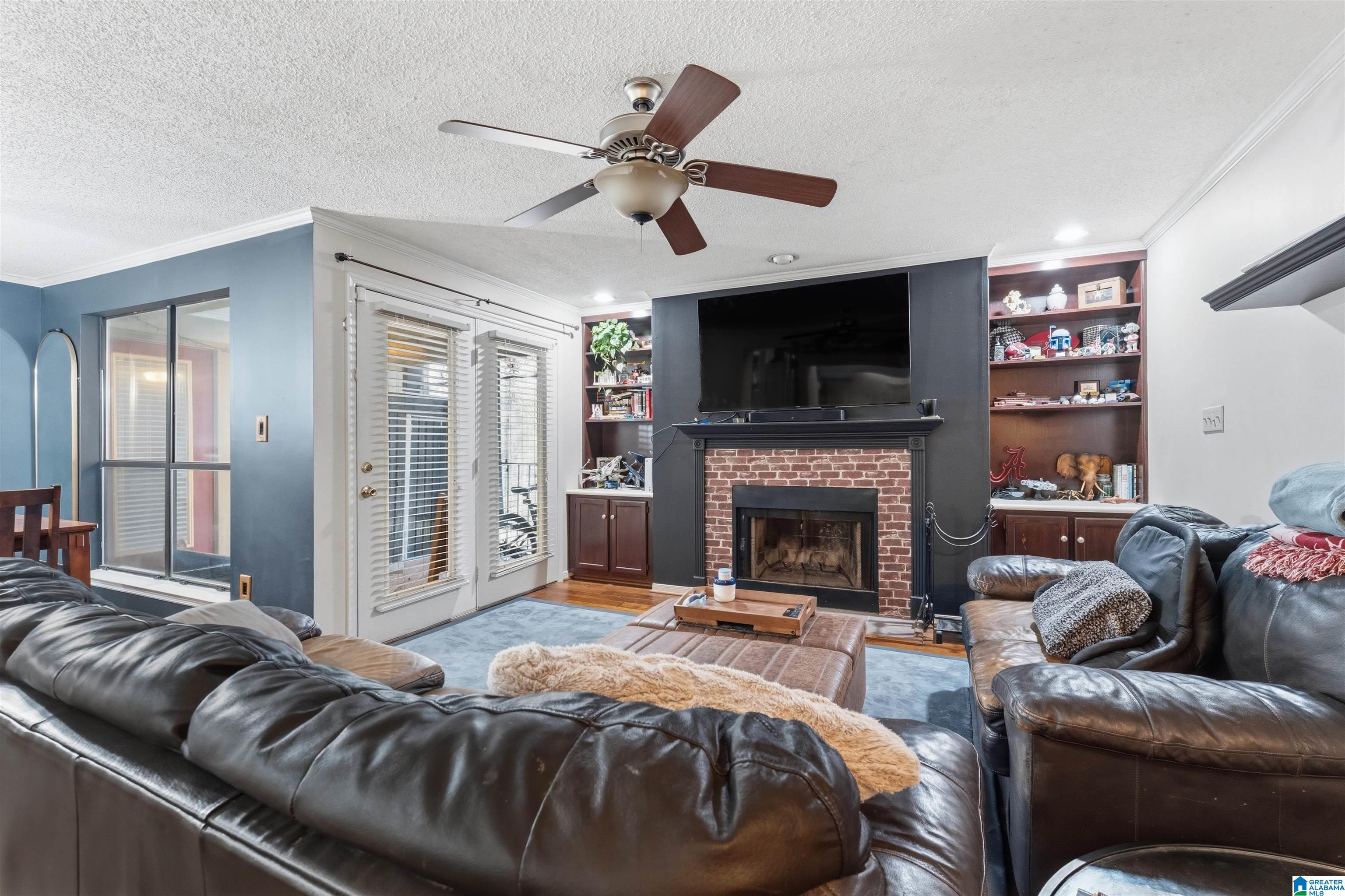 1403 GABLES DRIVE 1403