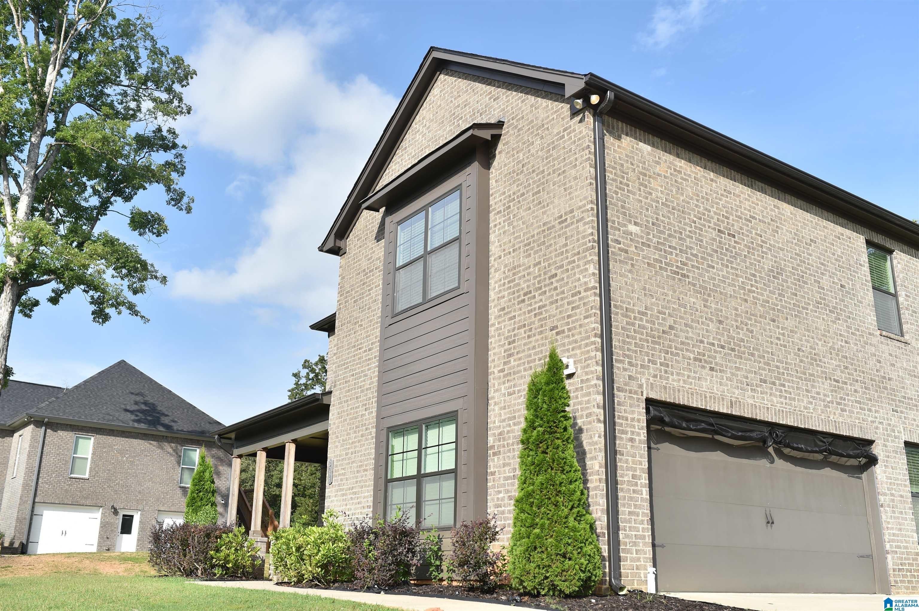 8557 SHADY TRAIL