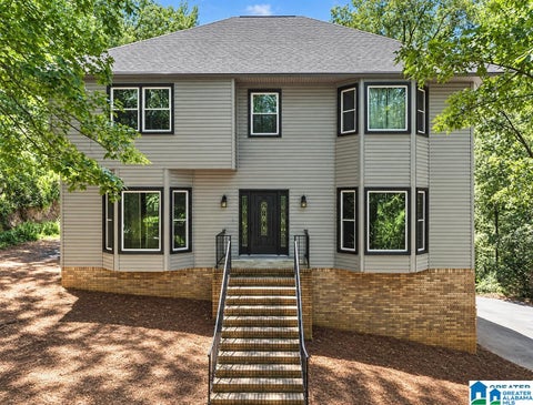 Photo of 117 Big Oak Drive, MAYLENE, AL 35114 (MLS # 21465610)