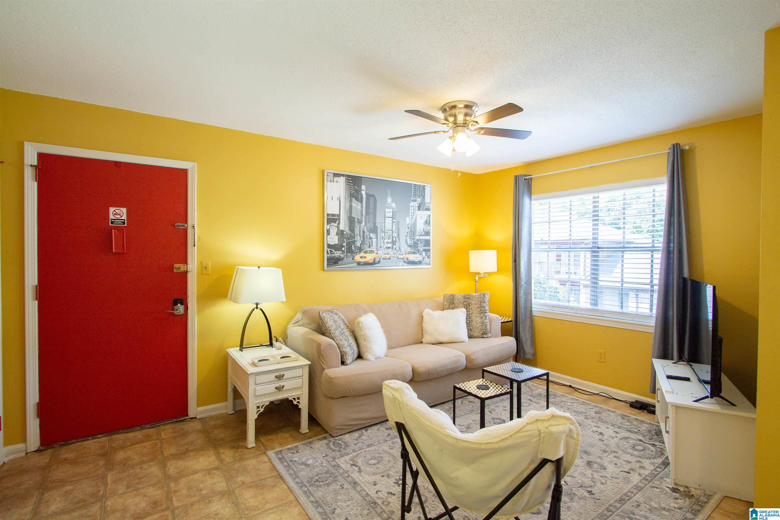 1570 15TH STREET S 1570
