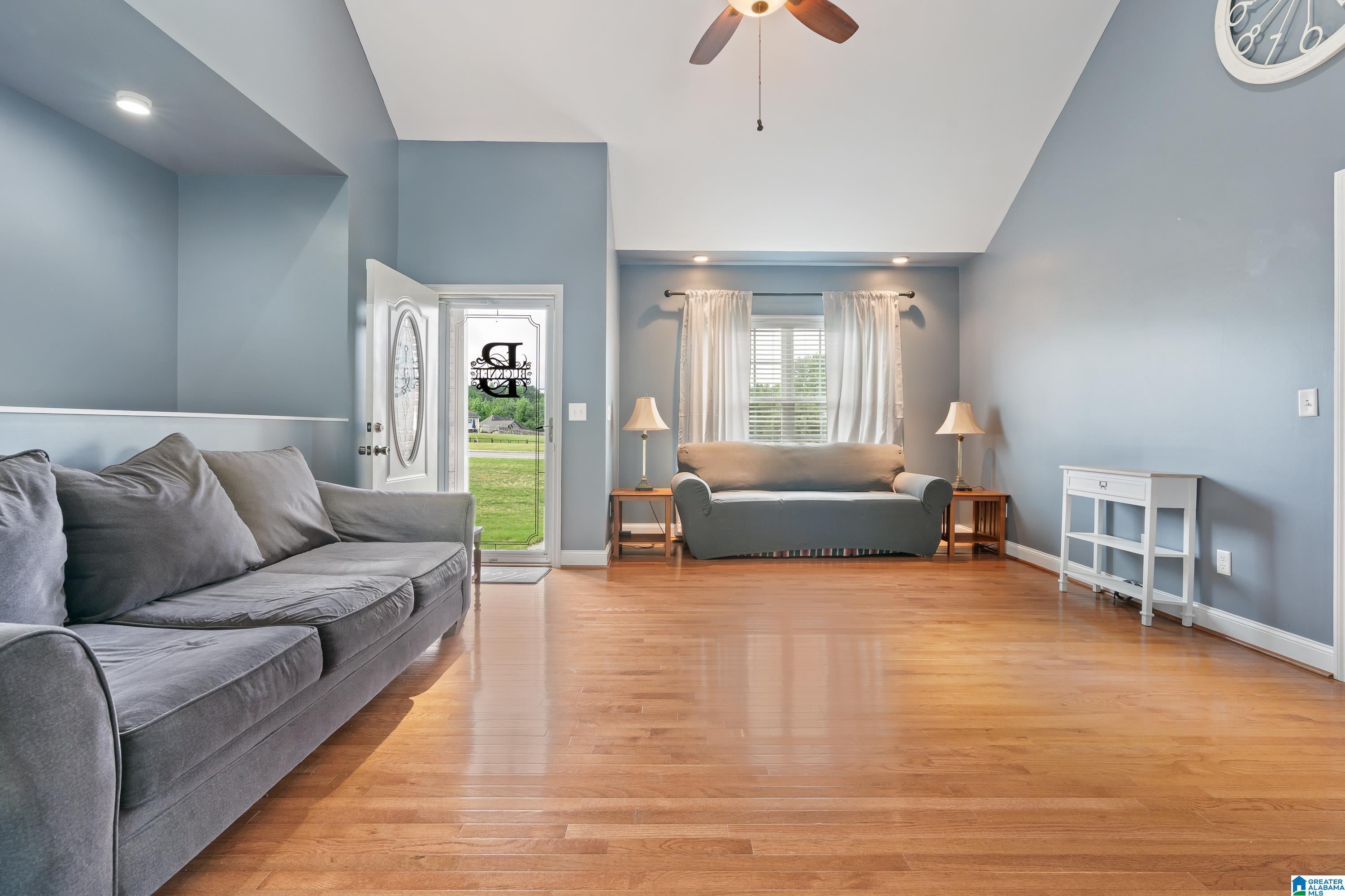 180 THORNBERRY DRIVE - Photo 3