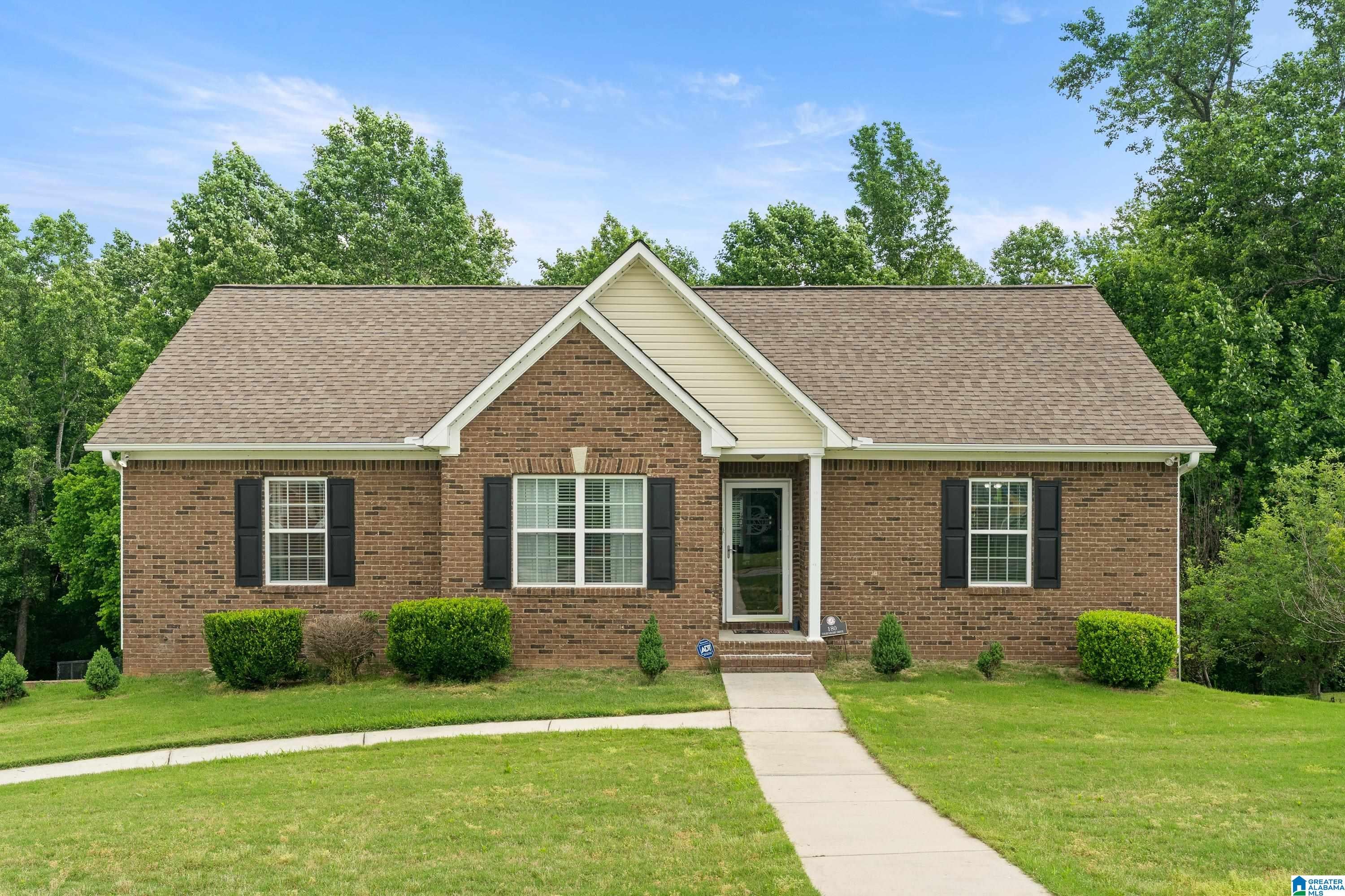 180 THORNBERRY DRIVE - Photo 2